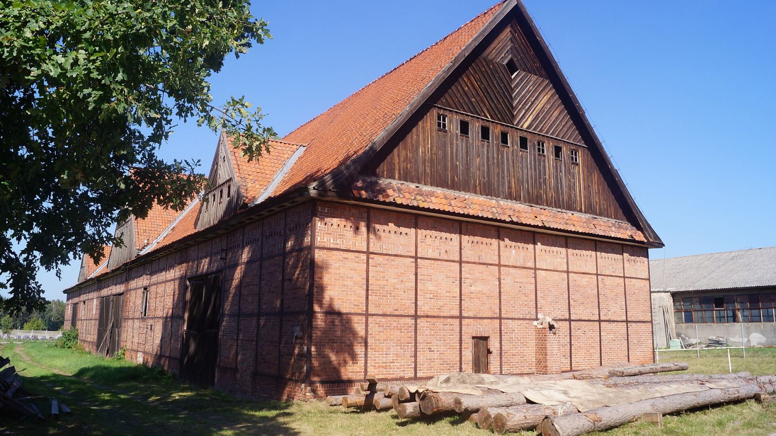 Stodoła, Kadyny
