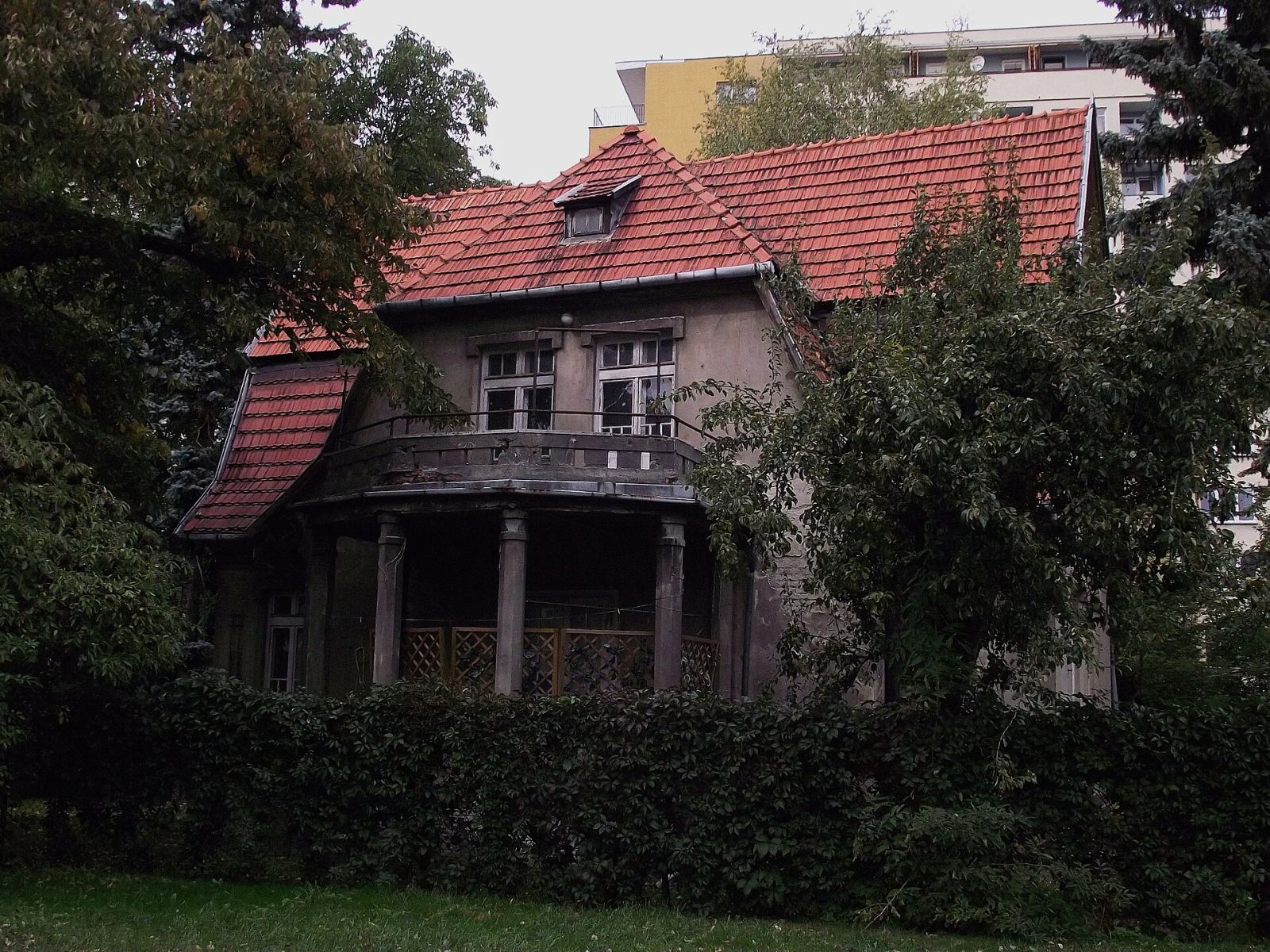 Otoczenie, Warszawa