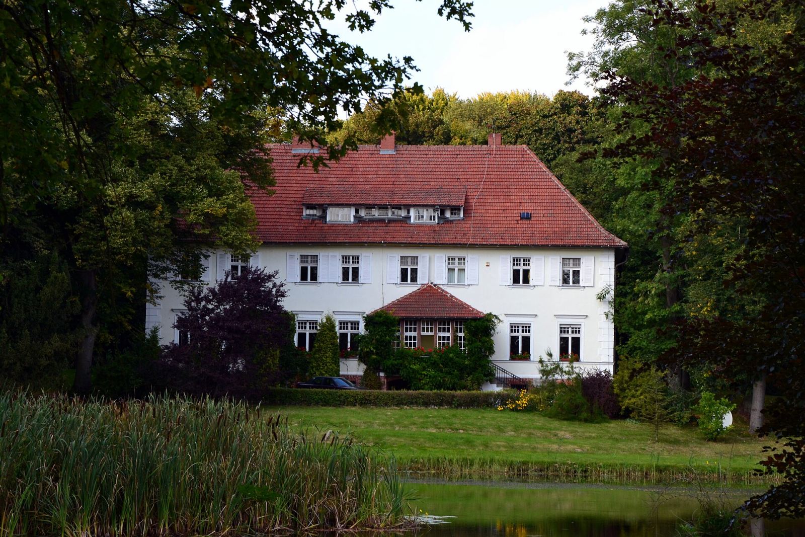 Dwór, Chełm Górny