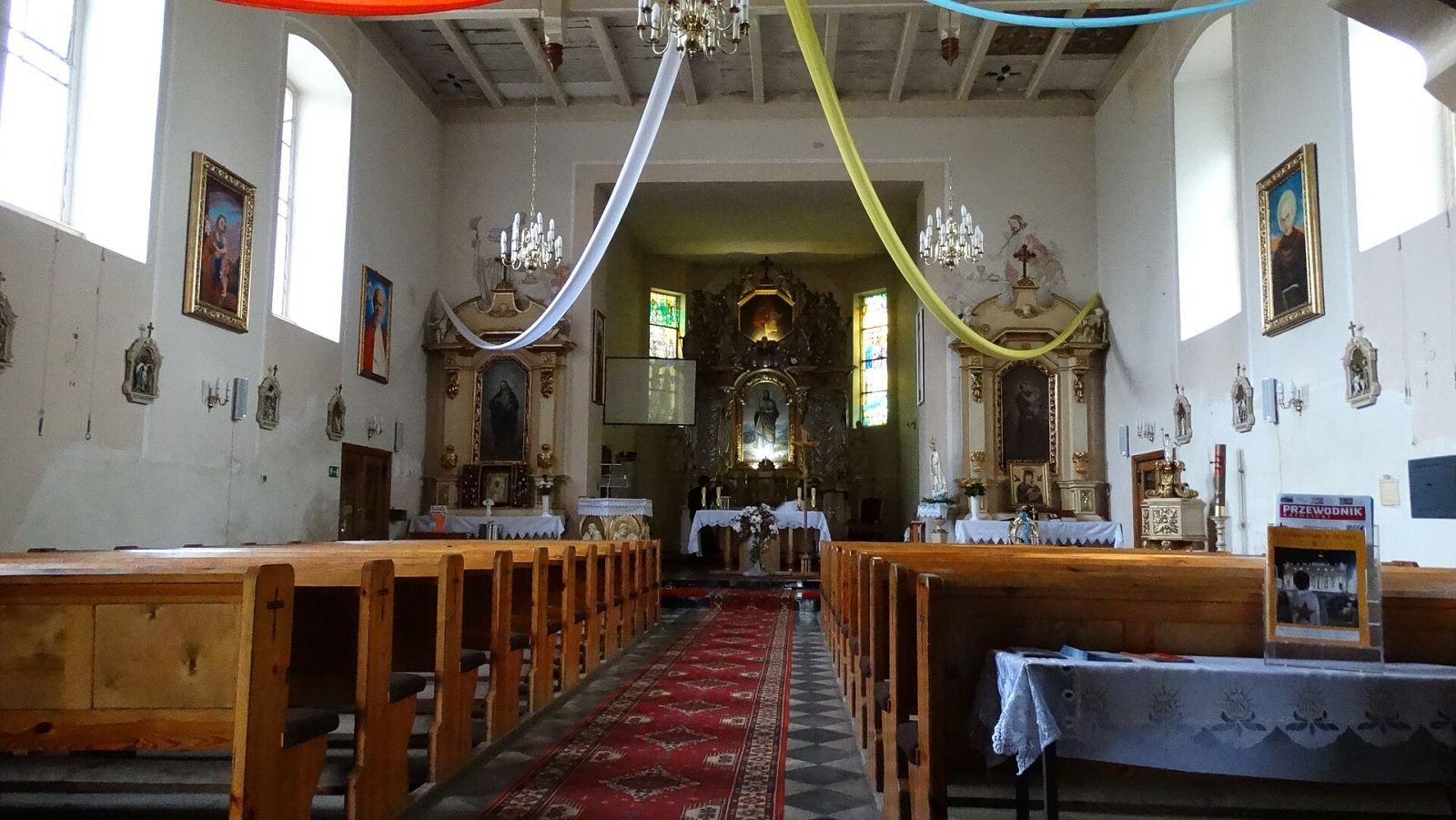Nawa kościoła parafialny pw. św. Mikołaja Biskupa, Szaradowo