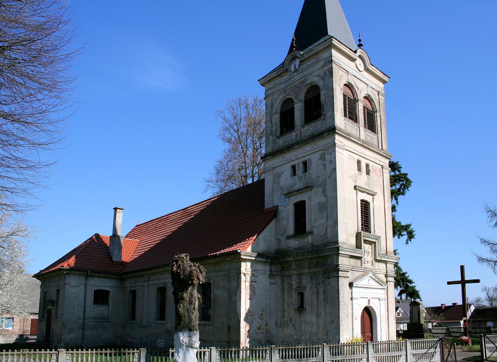 Kościół ewangelicki, ob. rzymskokatolicki filialny pw. Matki Boskiej Częstochowskiej, Dolsk