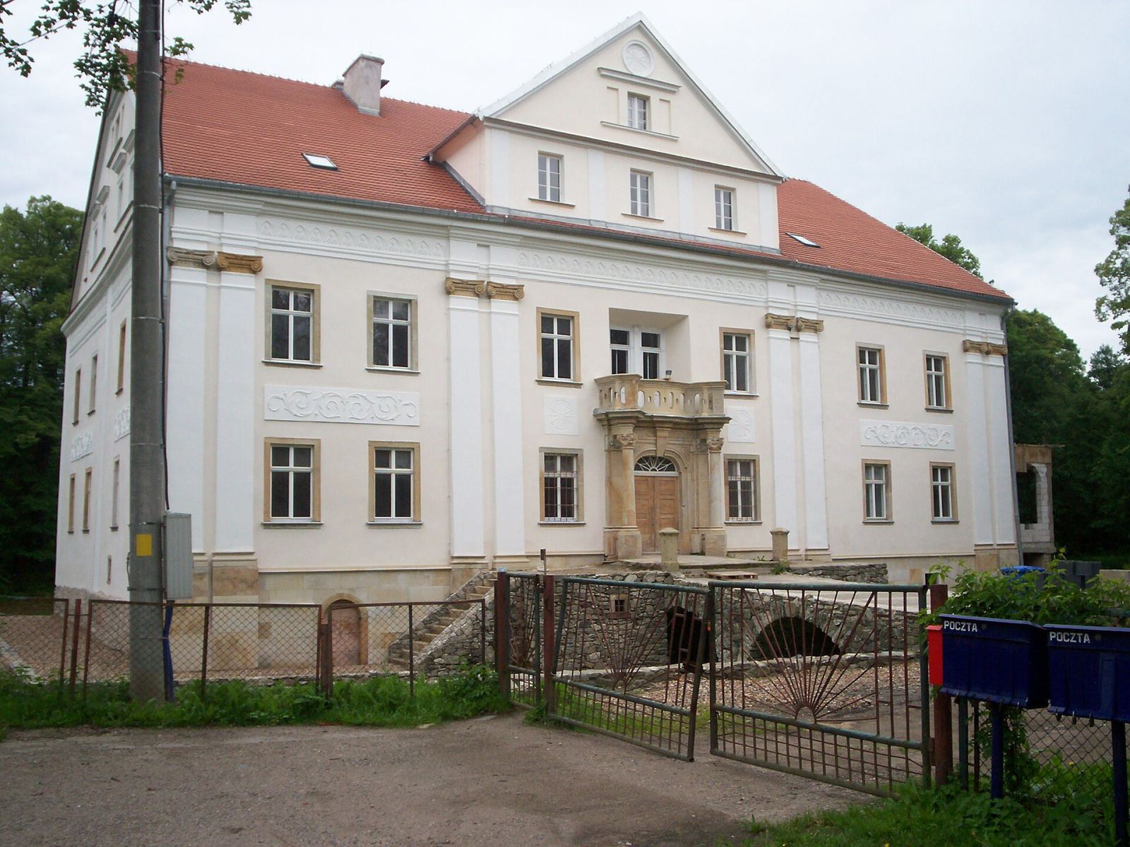 Zamek, ob. dom dziecka, Ciechanowice