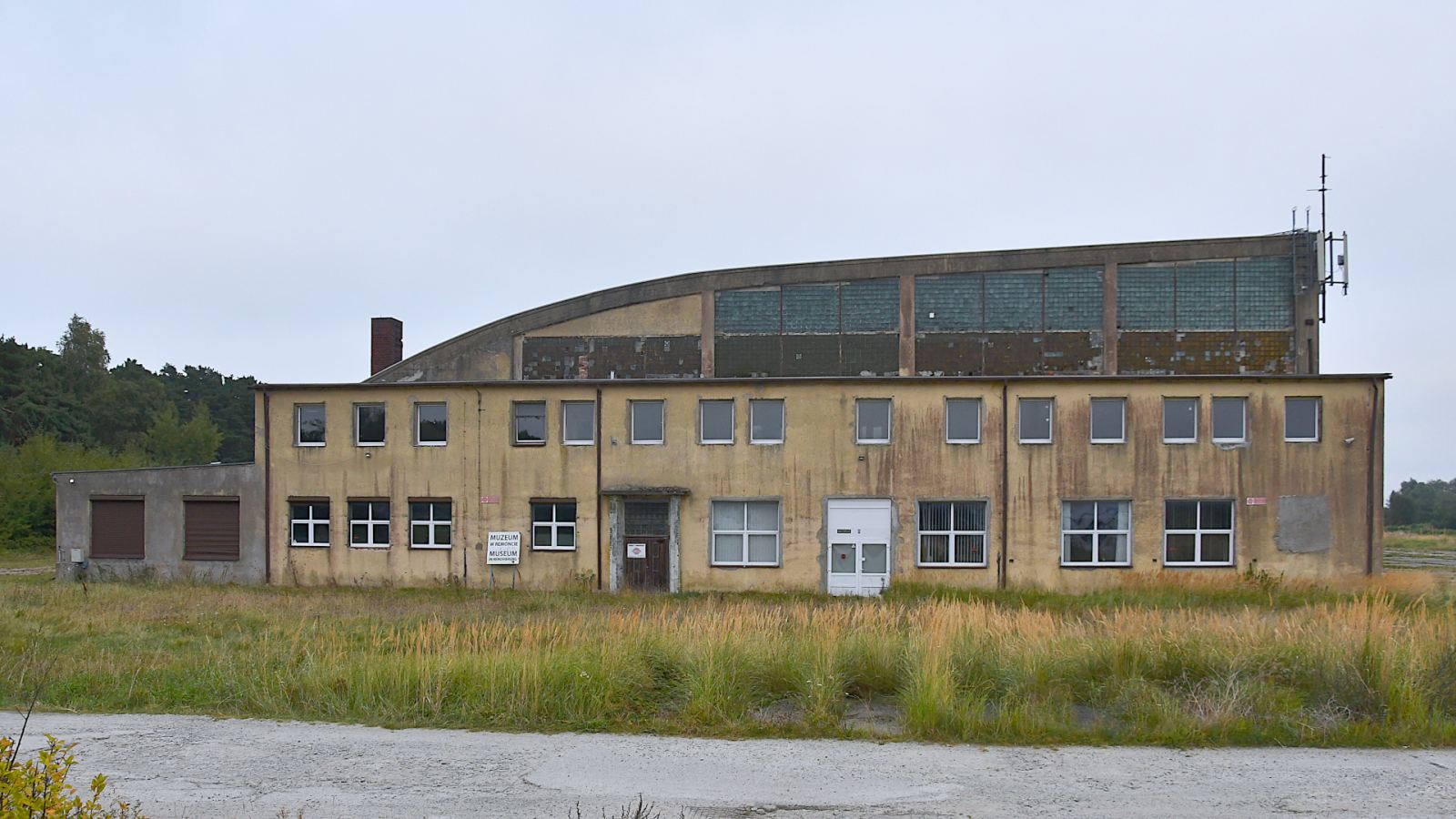 Hangar lotniczy, Rogowo