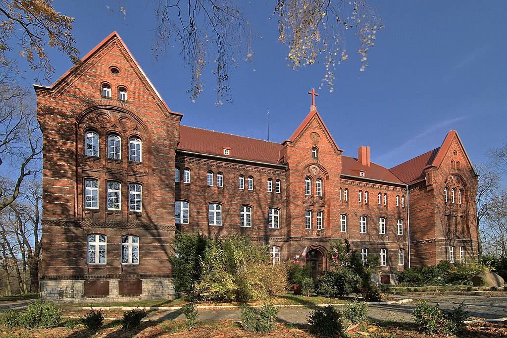 Budynek główny seminarium nauczycielskiego, ob. szkoła im. M. Konopnickiej, Pyskowice