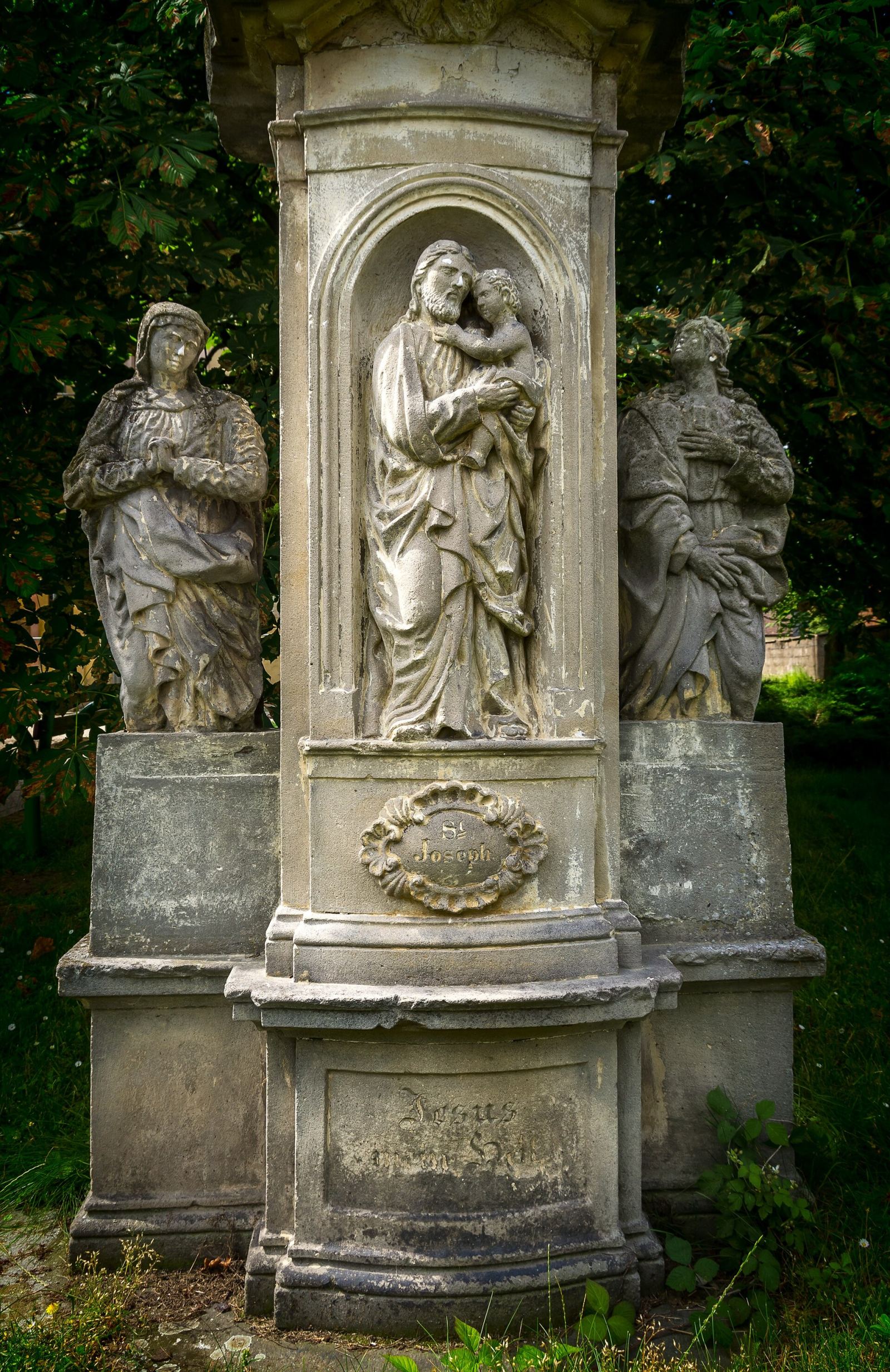 Cmentarz, Miłoszyce
