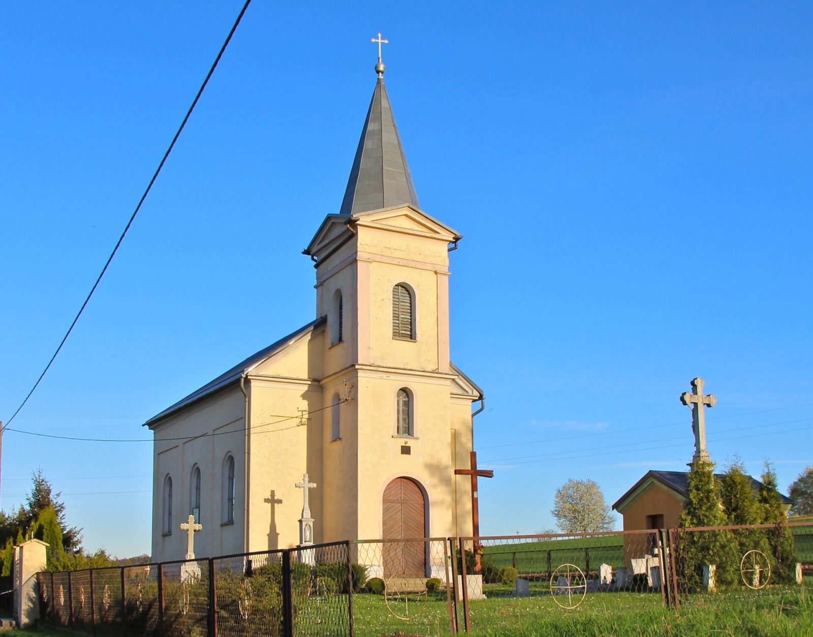 Kaplica cmentarna, ob. kościół filialny pw. św. Józefa, Kietlice