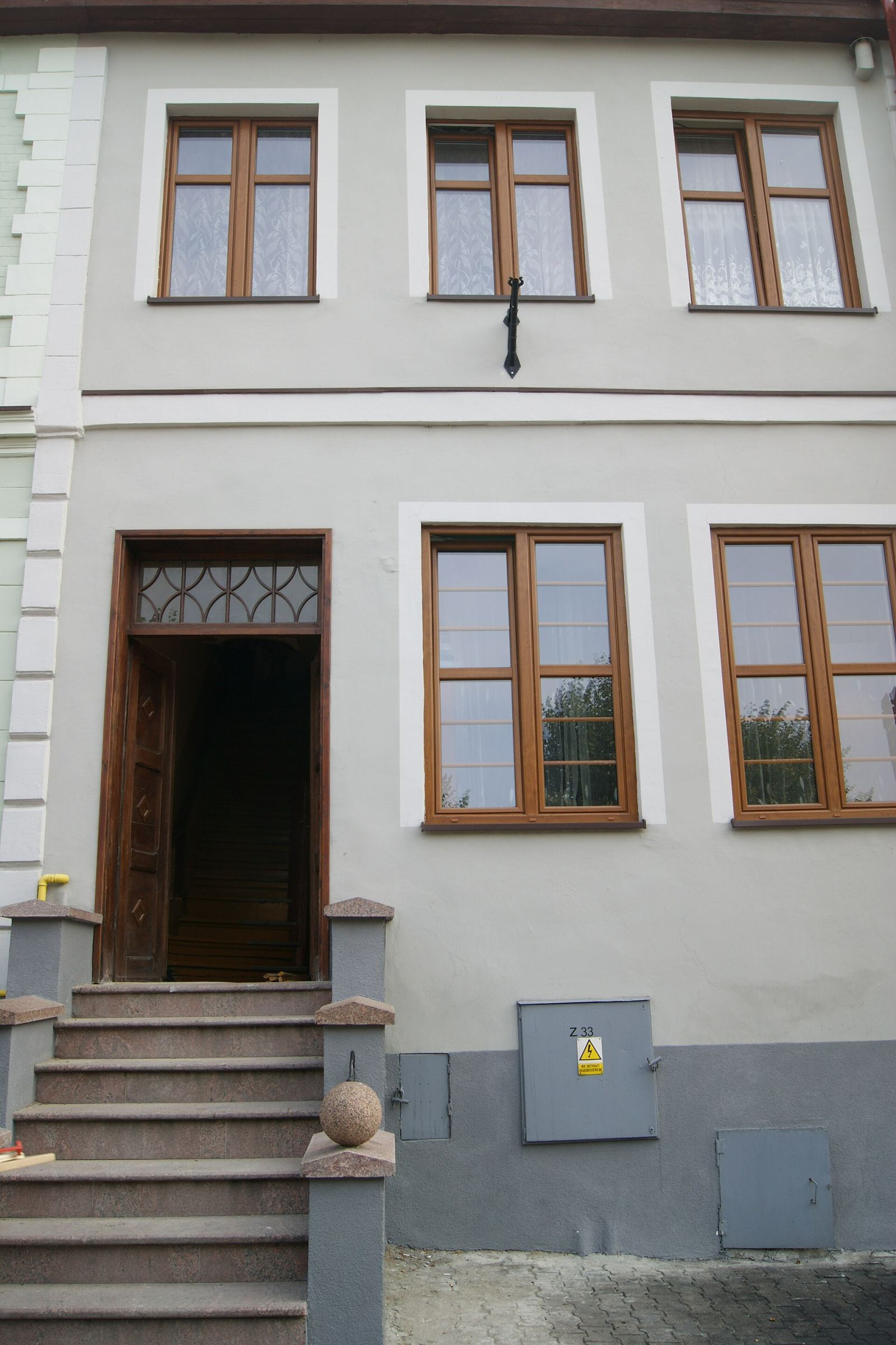 Dom, Gniew