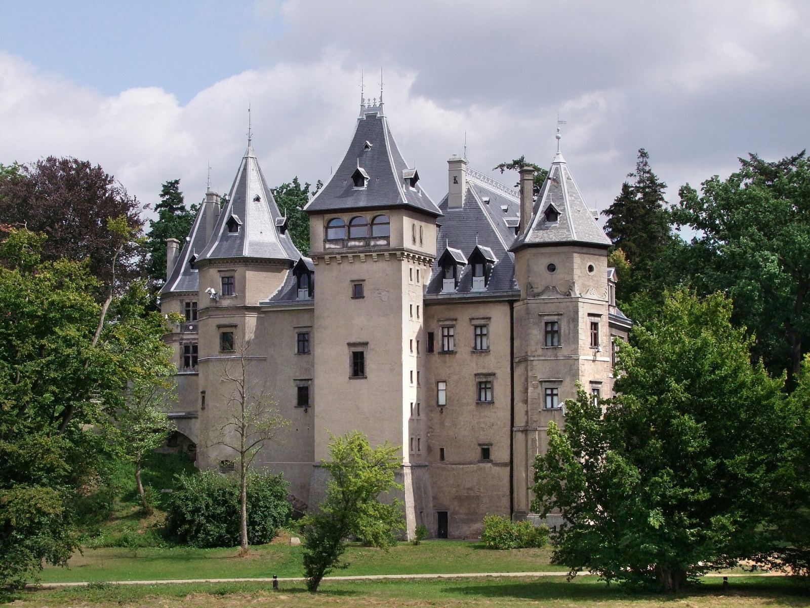 Muzeum Zamek w Gołuchowie, Gołuchów
