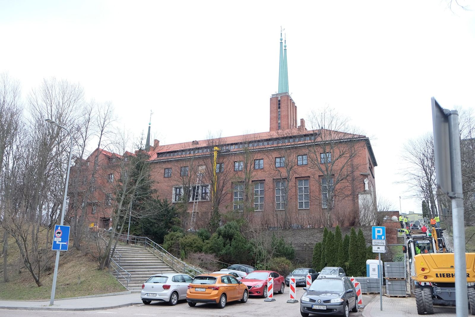 Zespół kościoła parafialnego pw. św. Antoniego i klasztoru franciszkanów, Gdynia