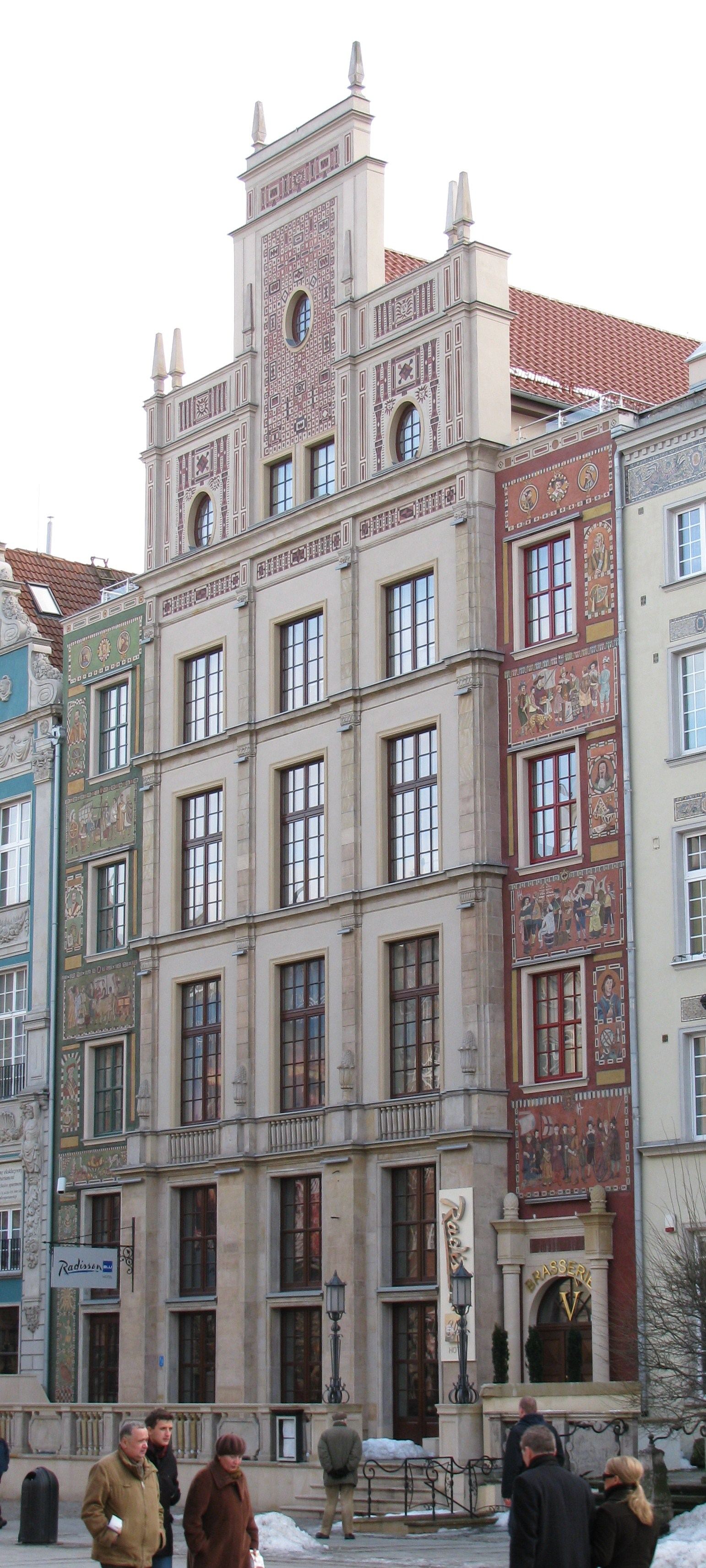 Fasada kamienicy z przedprożem, Gdańsk
