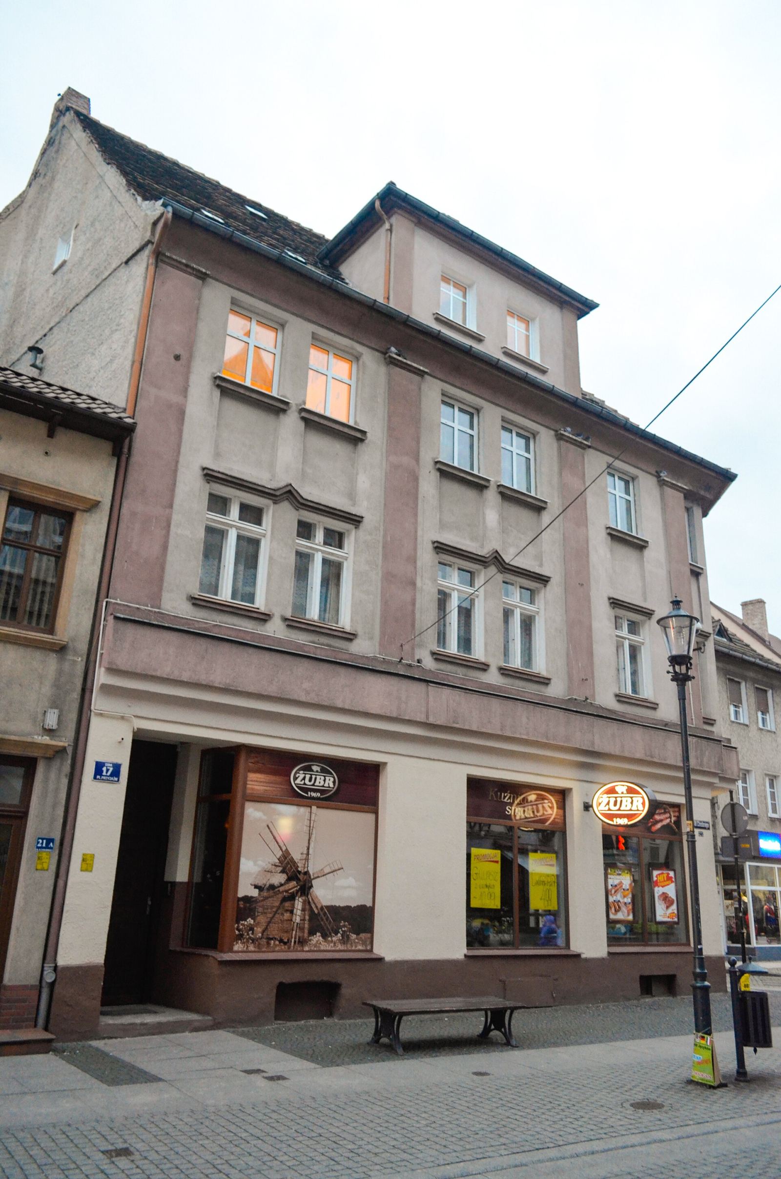 Dom, Żary