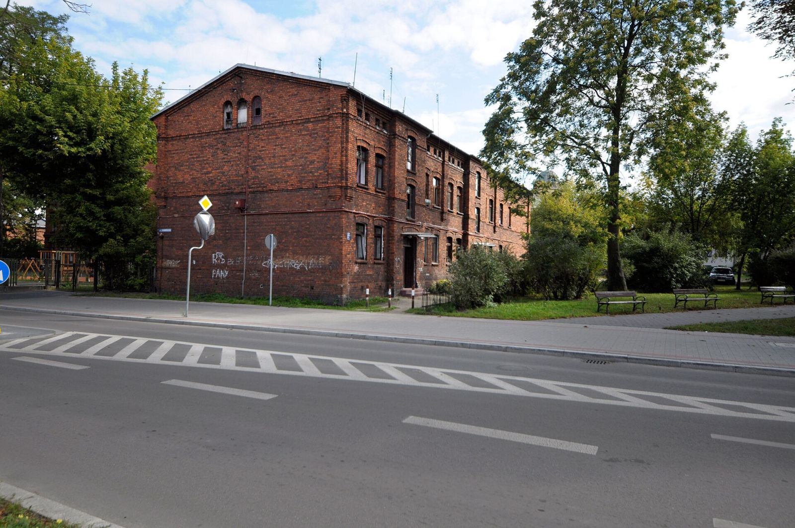 Dom, Żyrardów