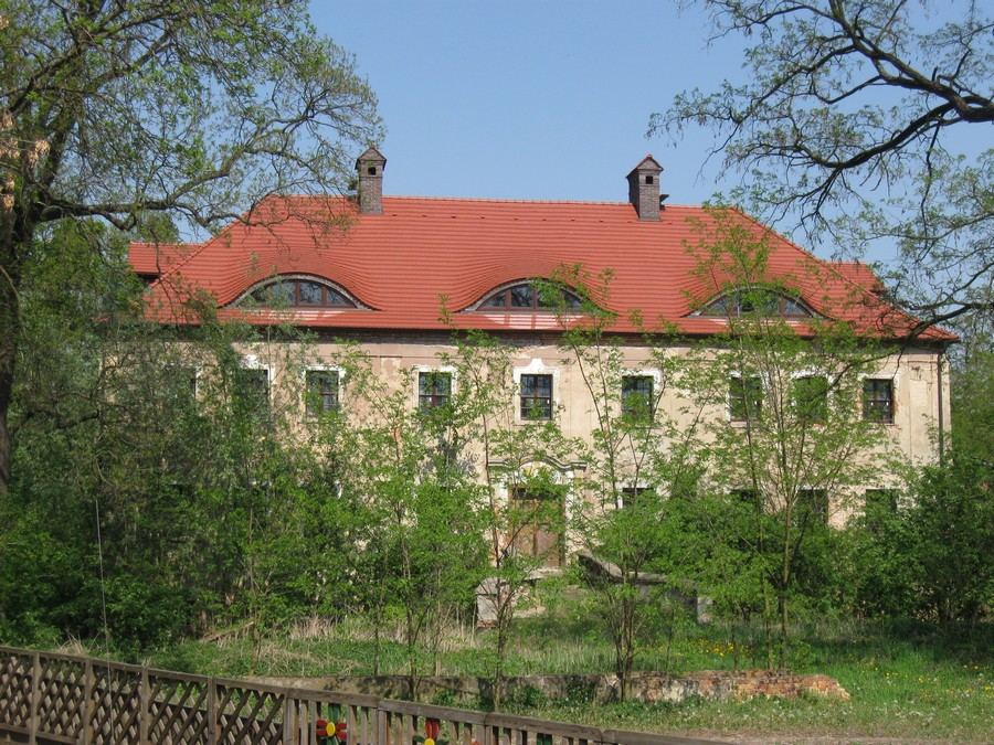 Pałac, Czciradz