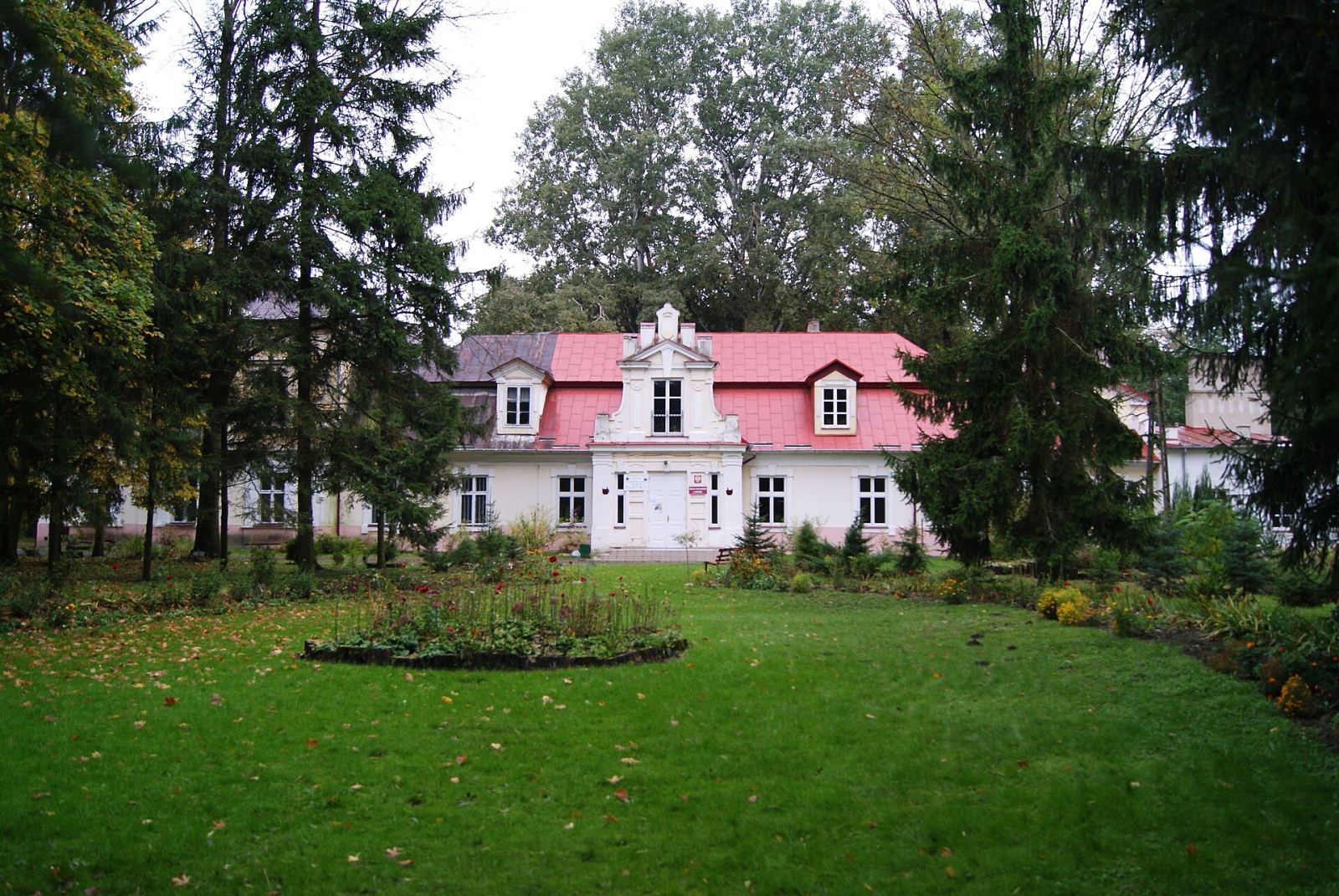 Zespół dworsko-pałacowy, Stryjno Pierwsze