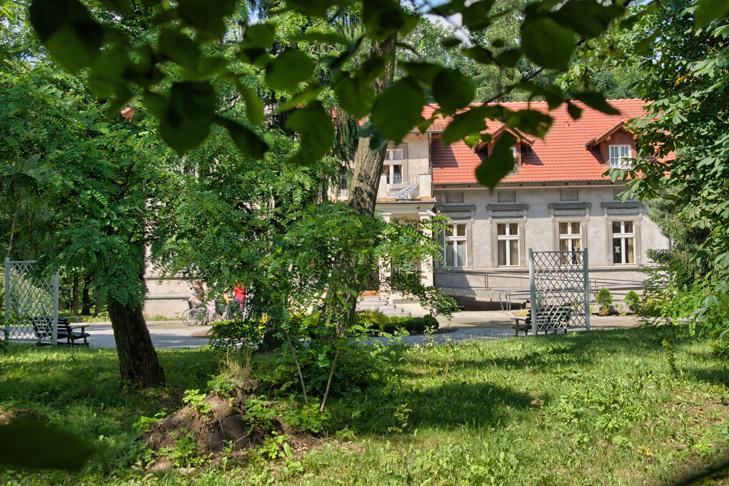 Zespół parkowo-dworski, Jelitowo