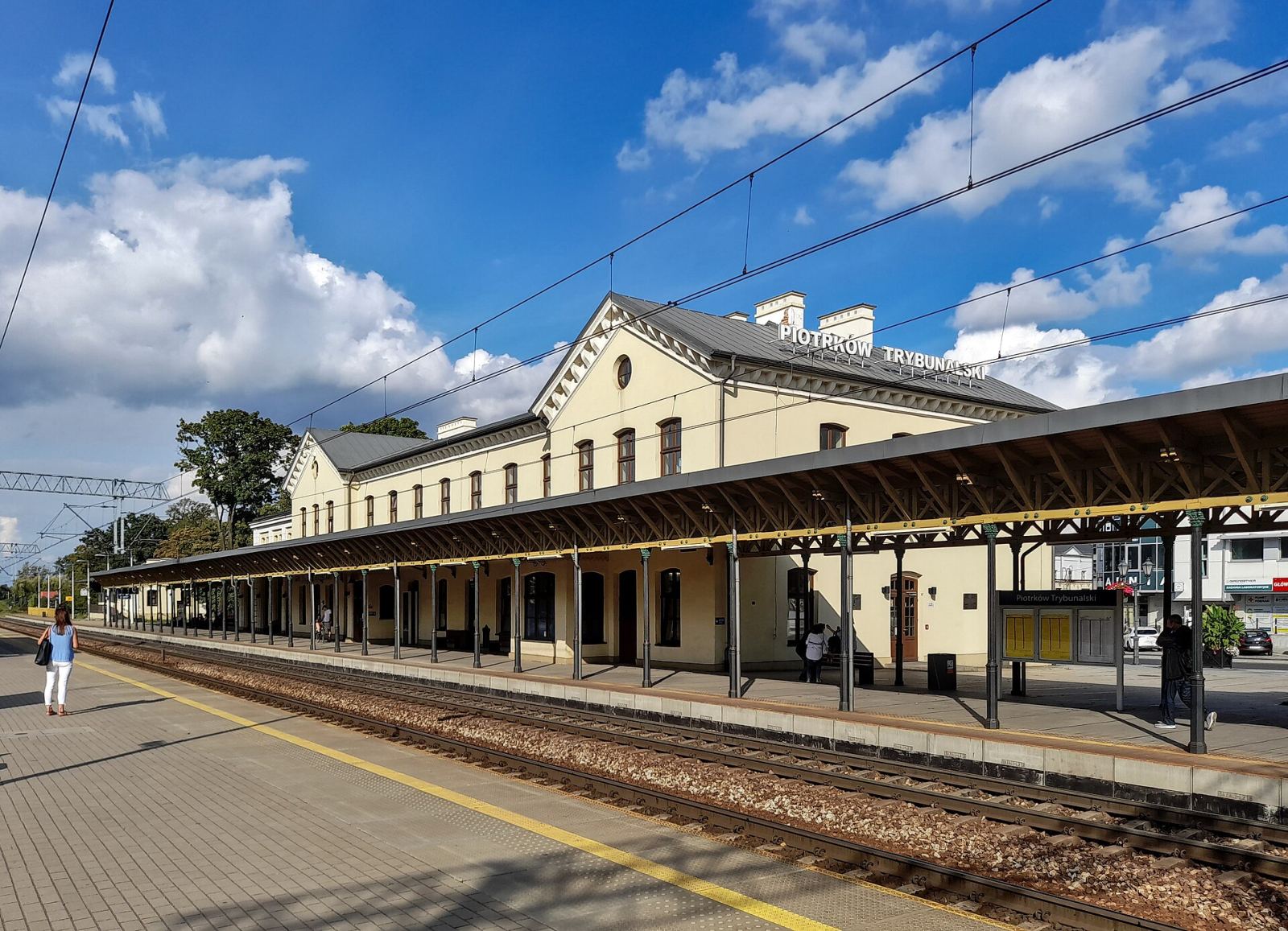 Budynek mieszkalny, ob. handlowy, Piotrków Trybunalski