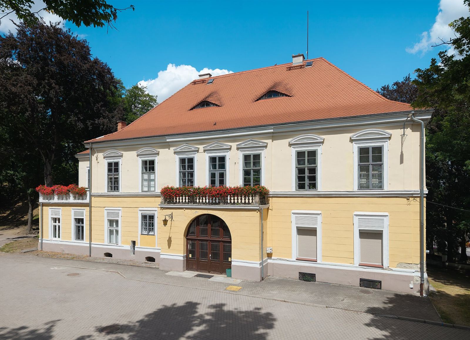 Pałac, ob. Urząd Miasta i Gminy, Otmuchów