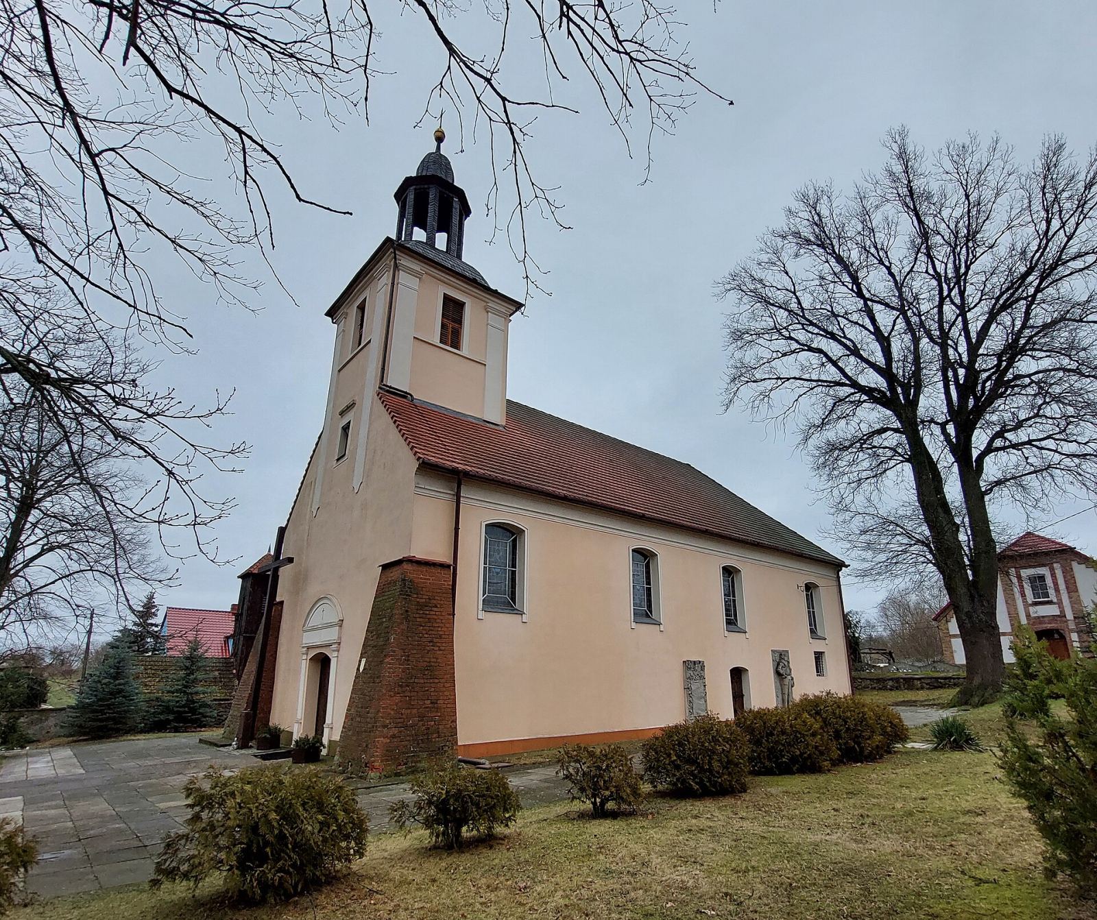 Kościół filialny pw. św. Jadwigi, Raków