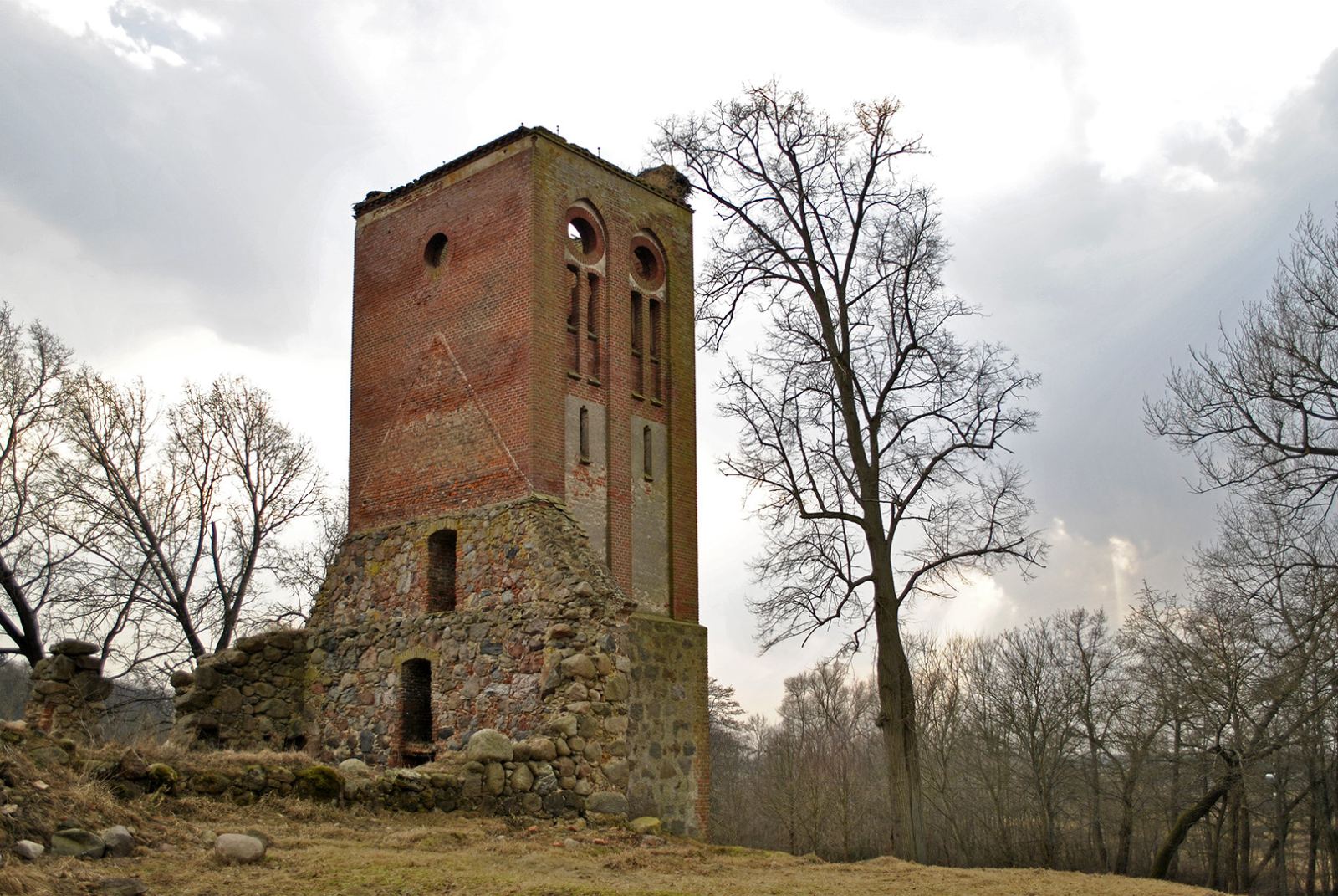 Ruina kościoła, Błądkowo