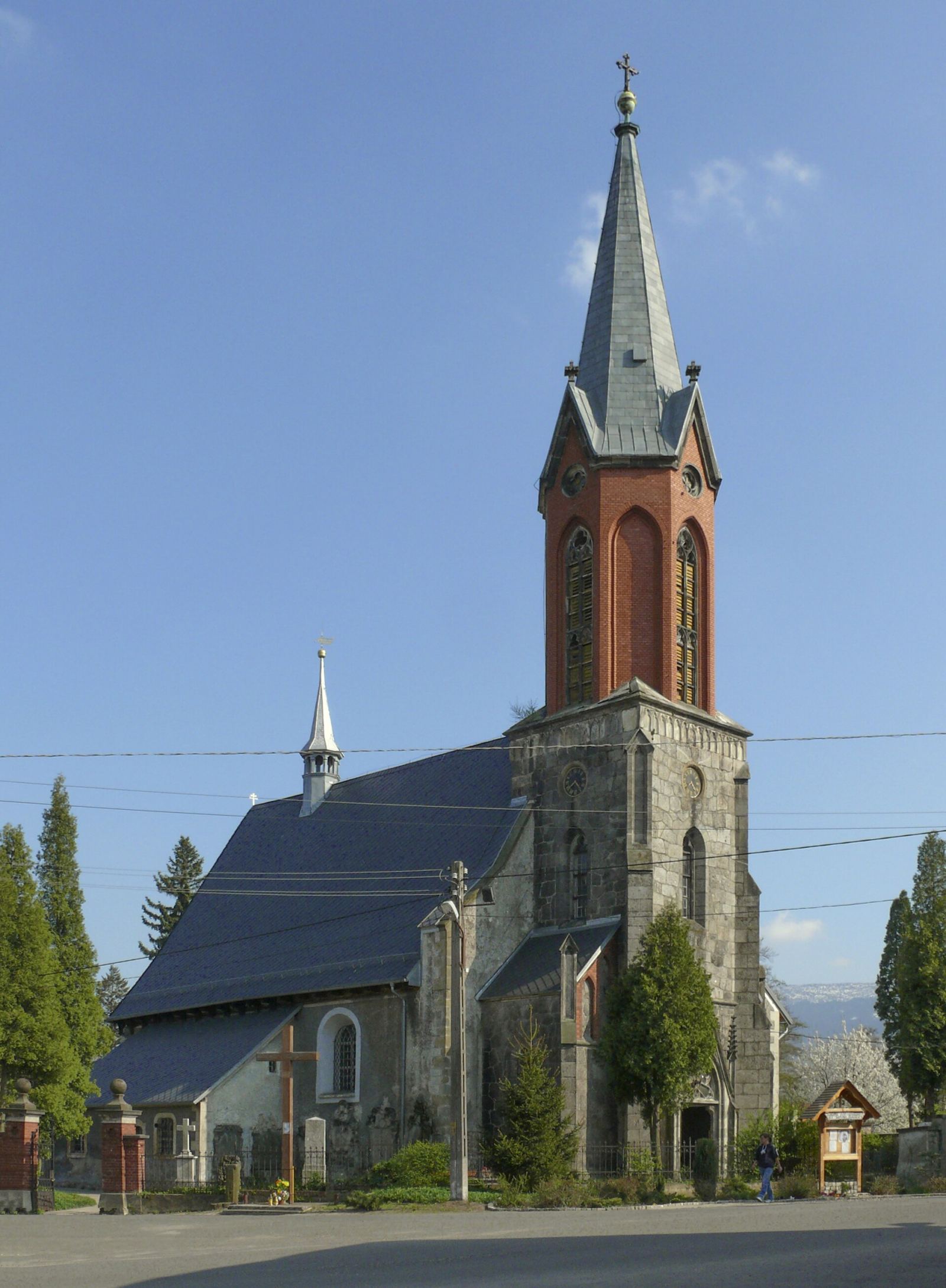 Kościół parafialny pw. św. Jadwigi, Miłków