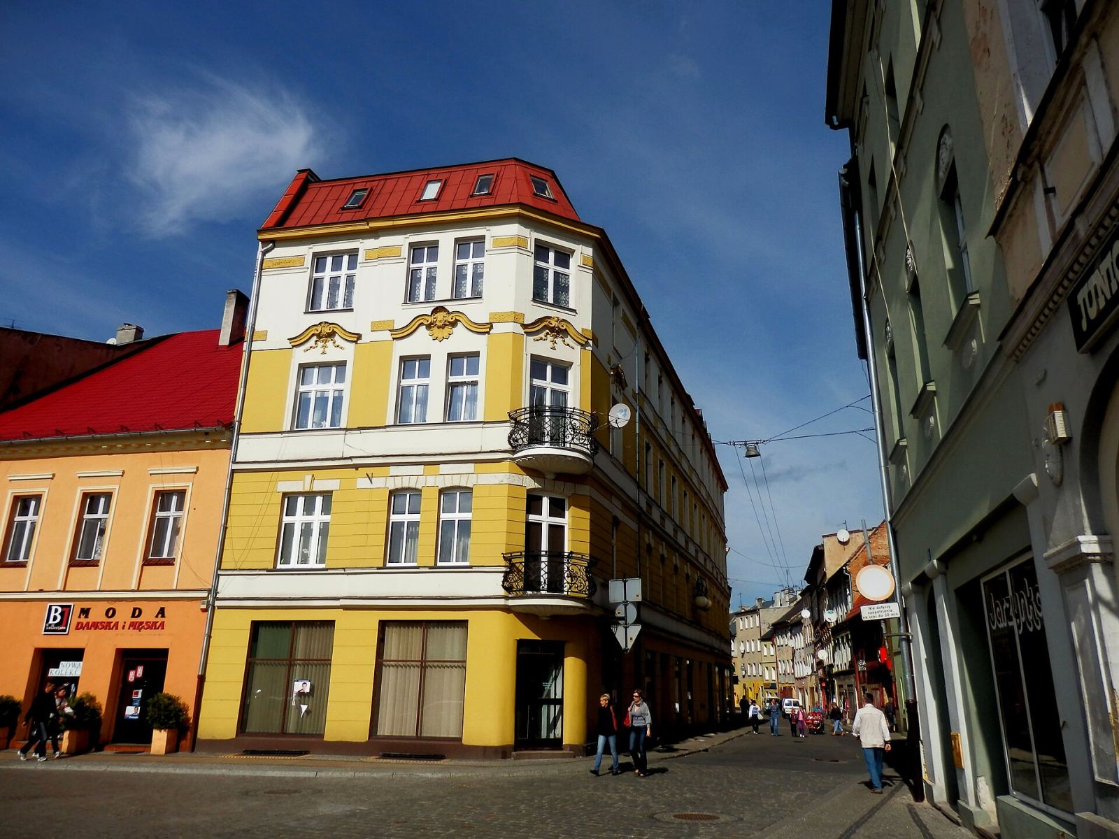 Dom, Głuchołazy