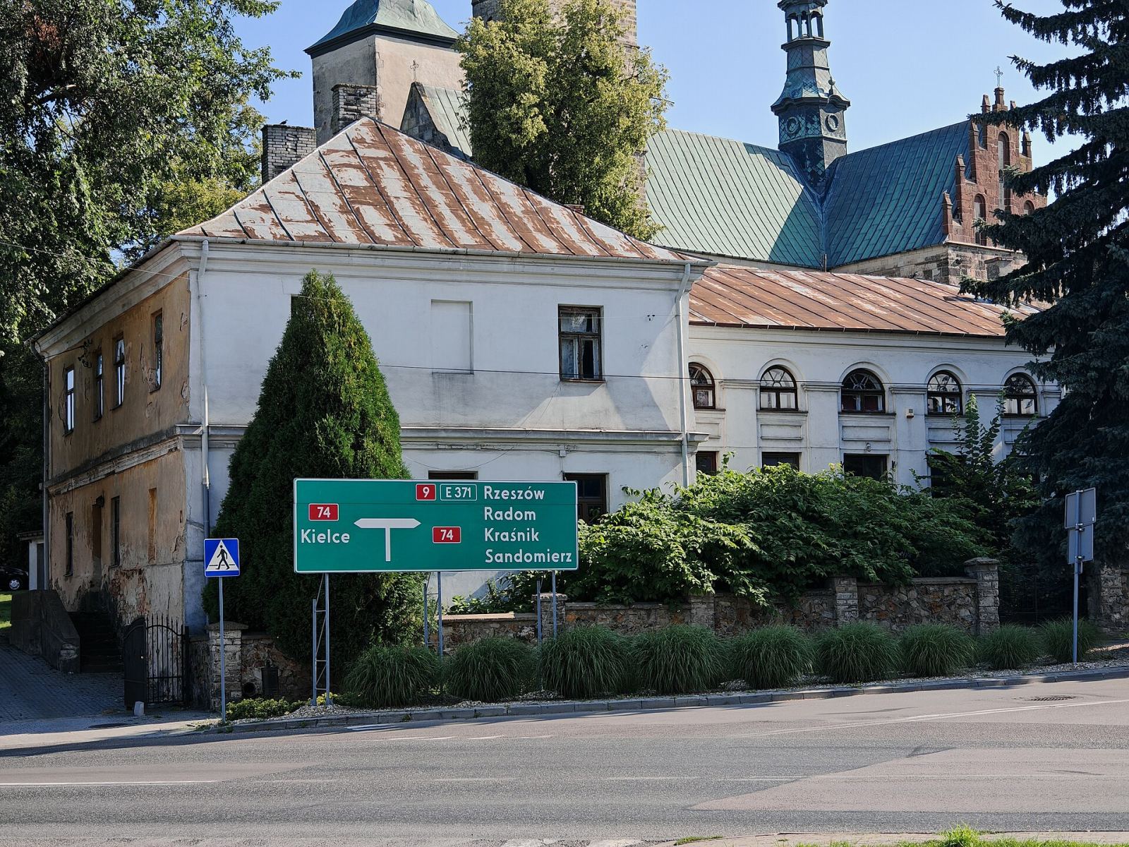 Parafialny dom ludowy, Opatów