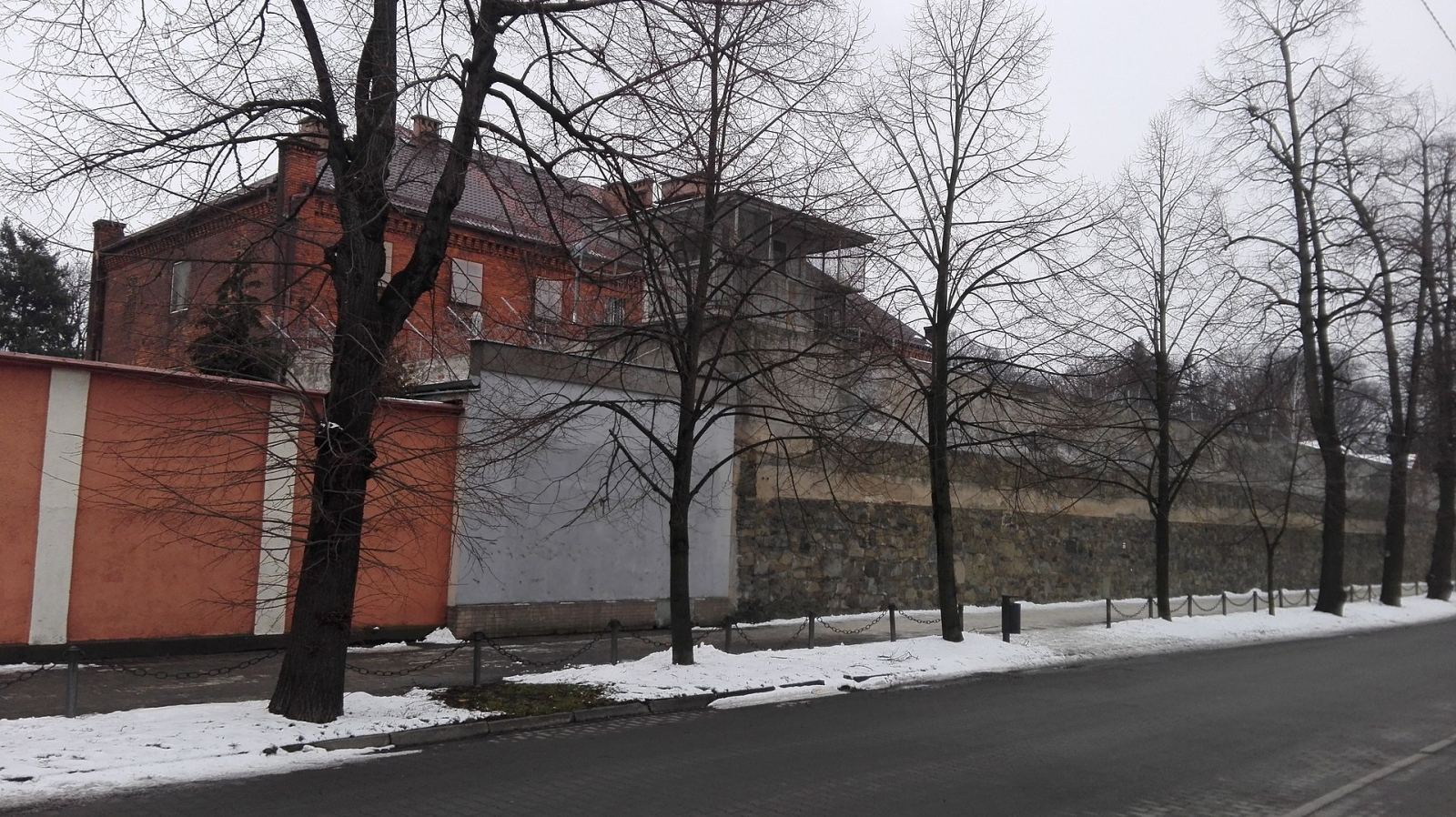 Areszt śledczy, Prudnik