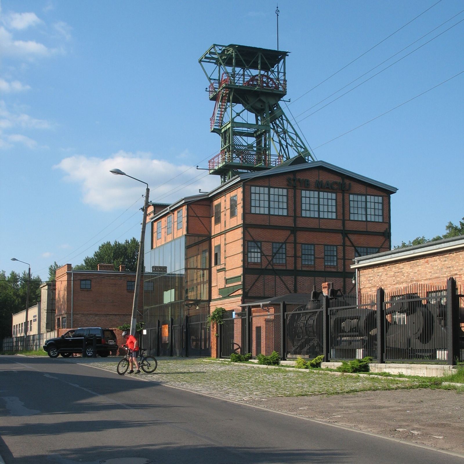 Budynek nadszybia z wieżą wyciągową, Zabrze