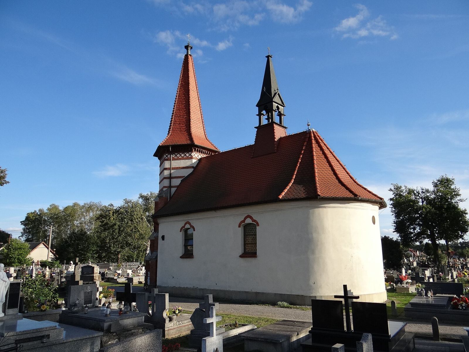 Kaplica cmentarna, Niepołomice