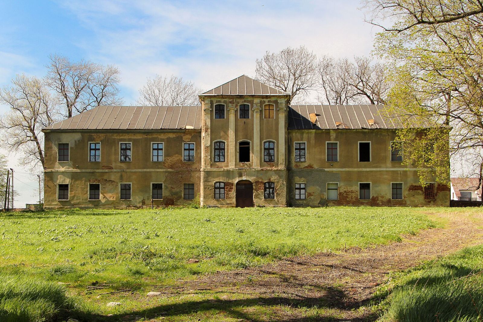 Pałac, Wysoka