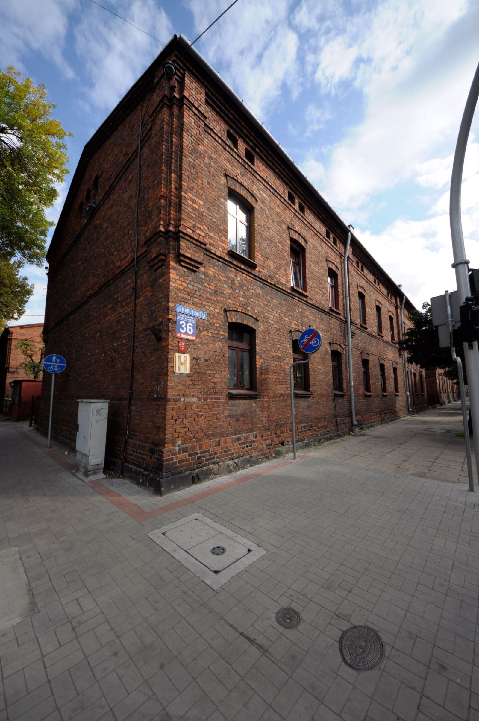 Dom, Żyrardów