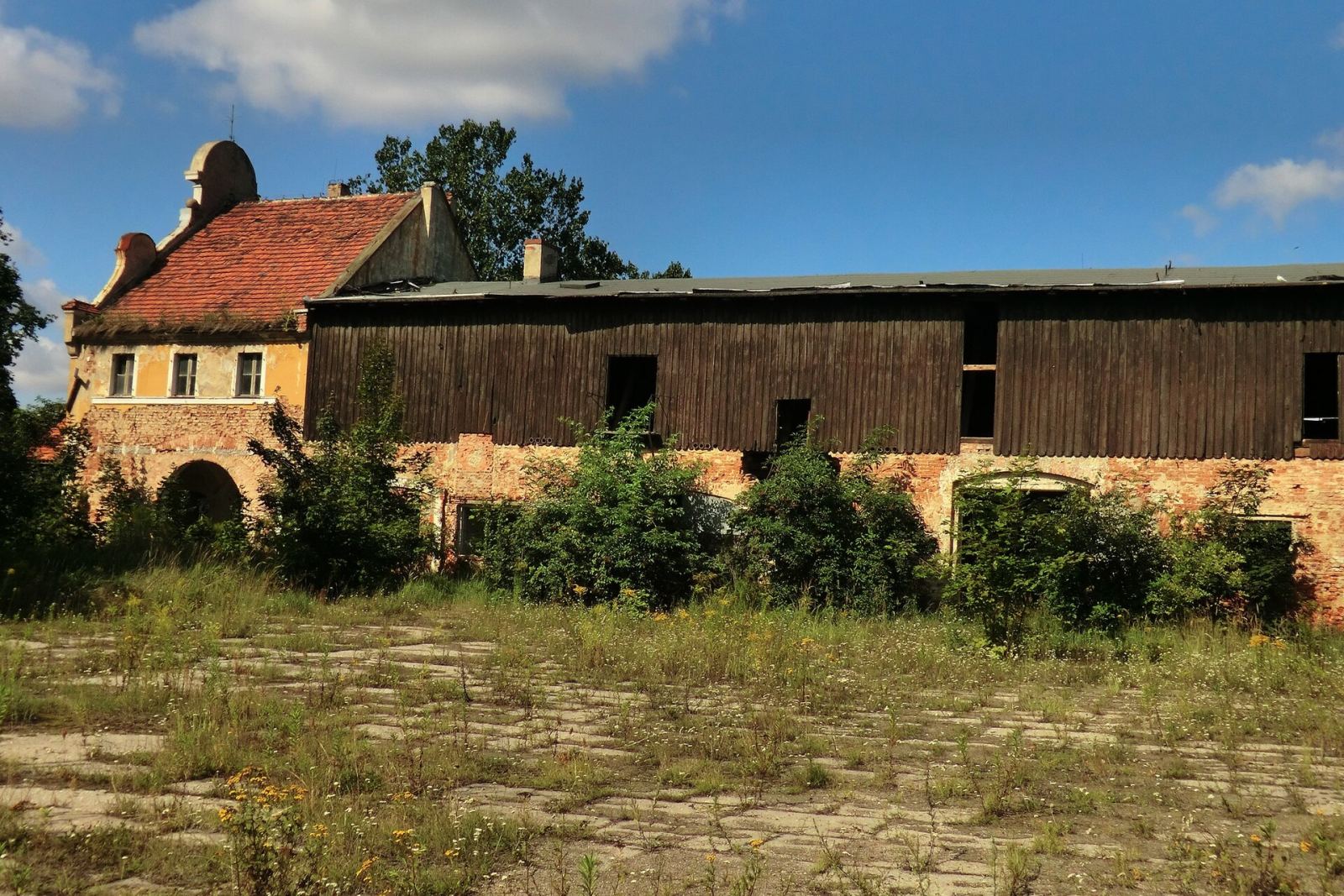Oficyna mieszkalno-gospodarcza, Legnica