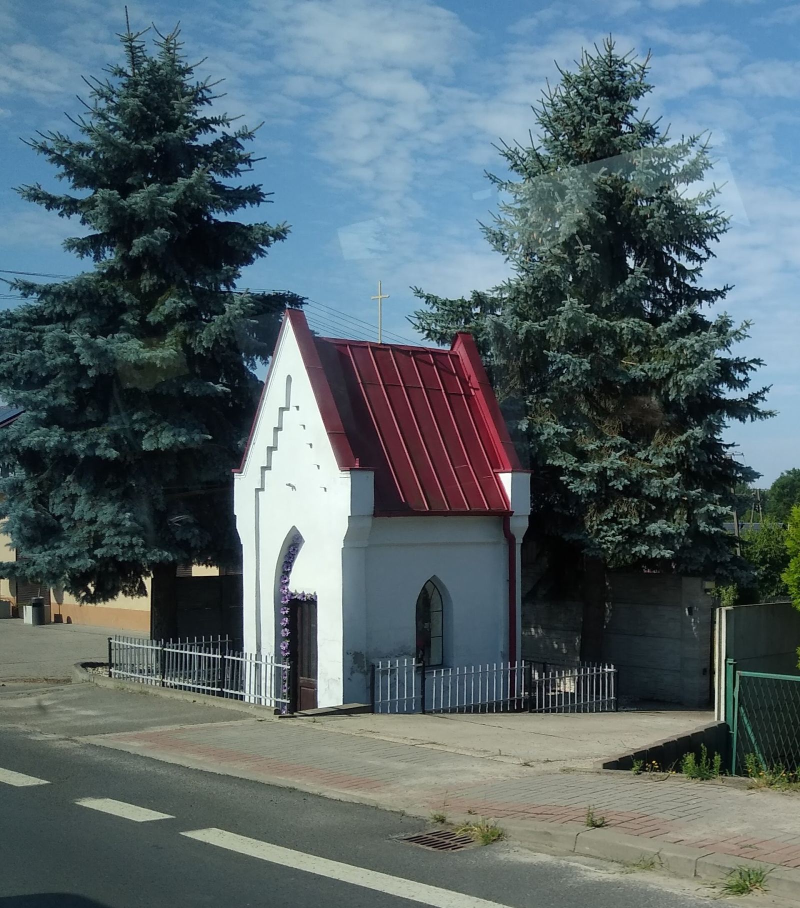 Kaplica przydrożna, Stobierna