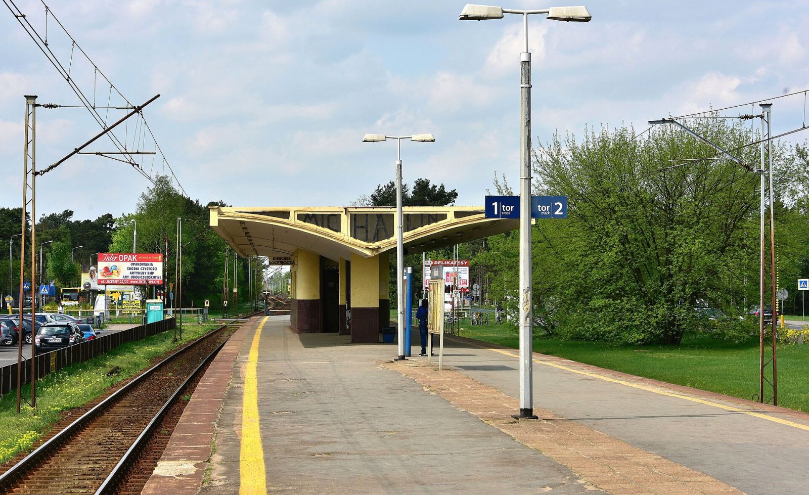 Wiata peronowa z poczekalnią, Otwock