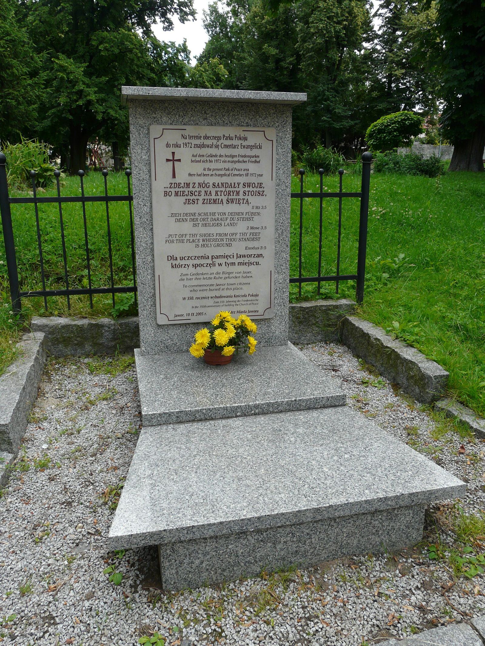 Cmentarz ewangelicki, ob. Park Pokoju, Jawor