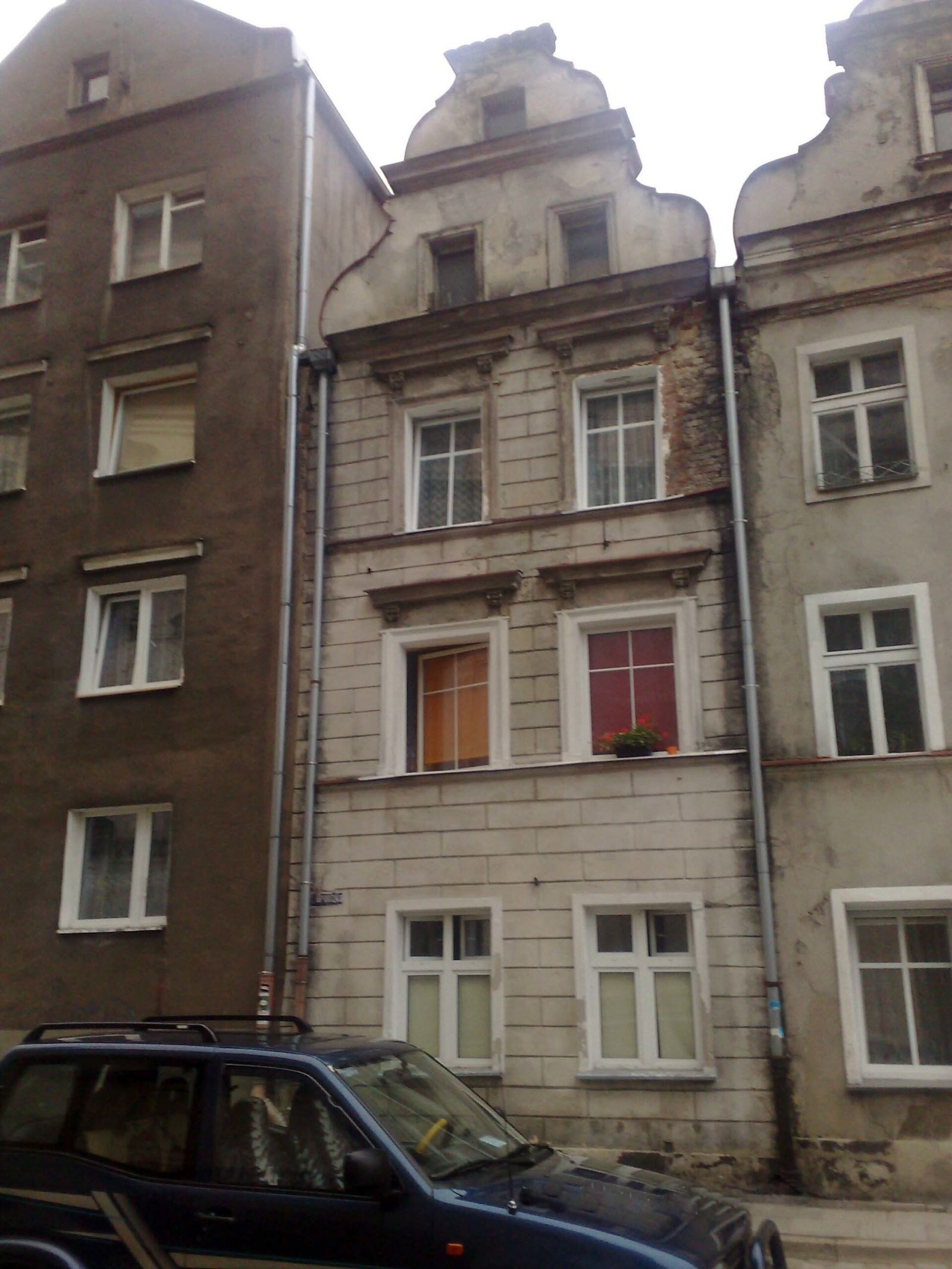 Dom, Nysa