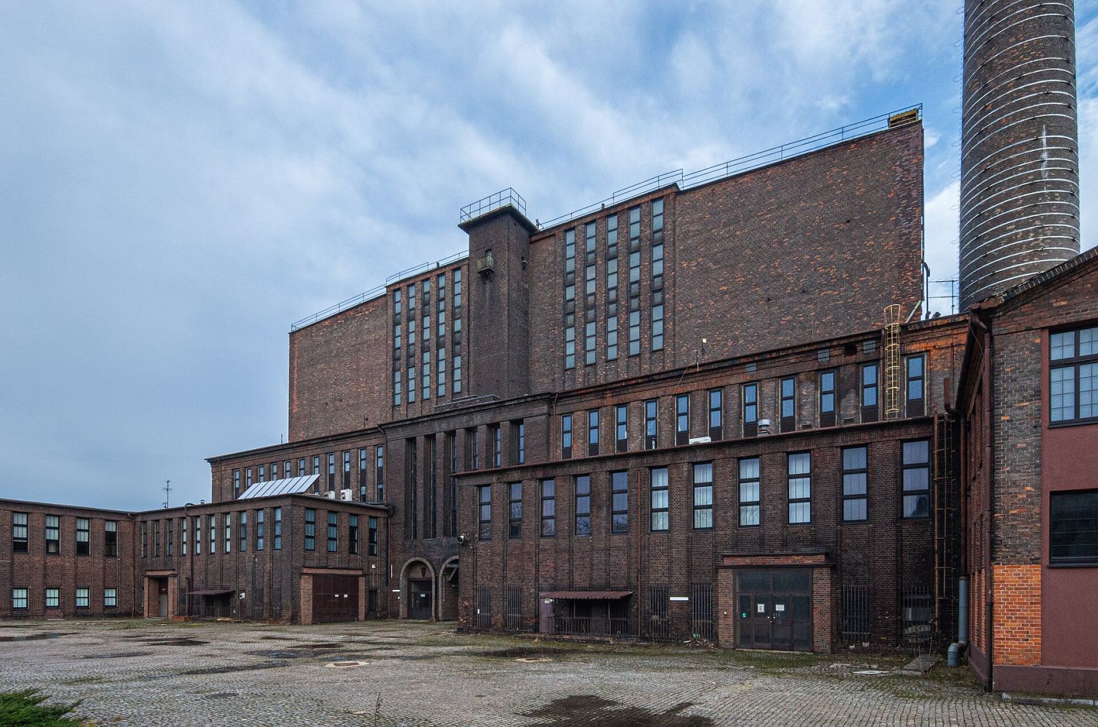 Budynek administracyjny - biblioteka, Zabrze