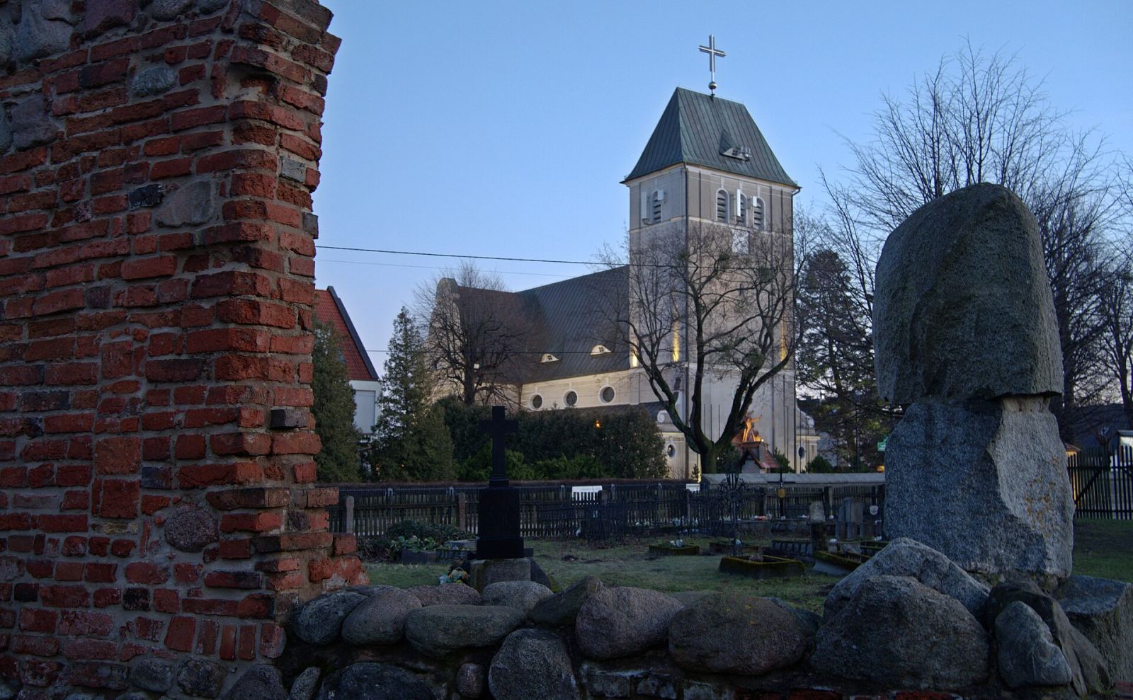 Kościół parafialny pw. Podwyższenia Krzyża Świętego, Rumia