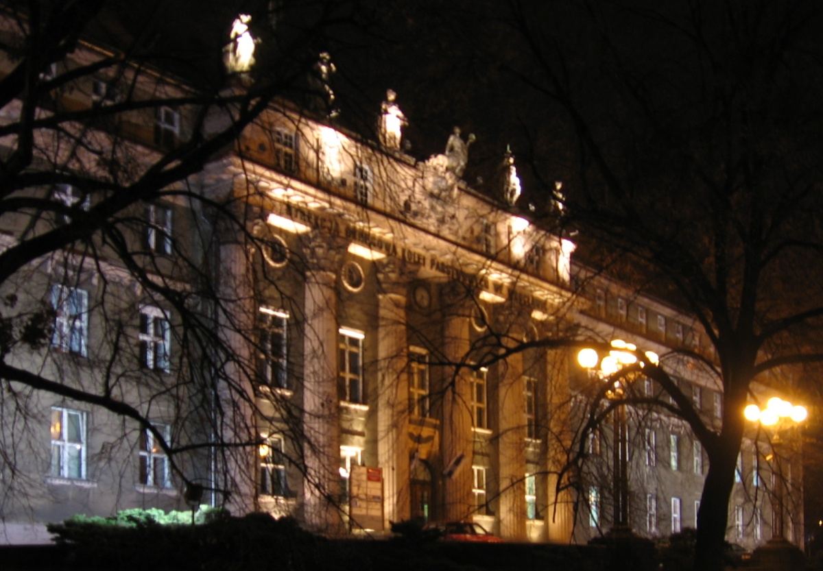Gmach Dyrekcji Kolei Królewskich, ob. biurowiec PKP, Wrocław