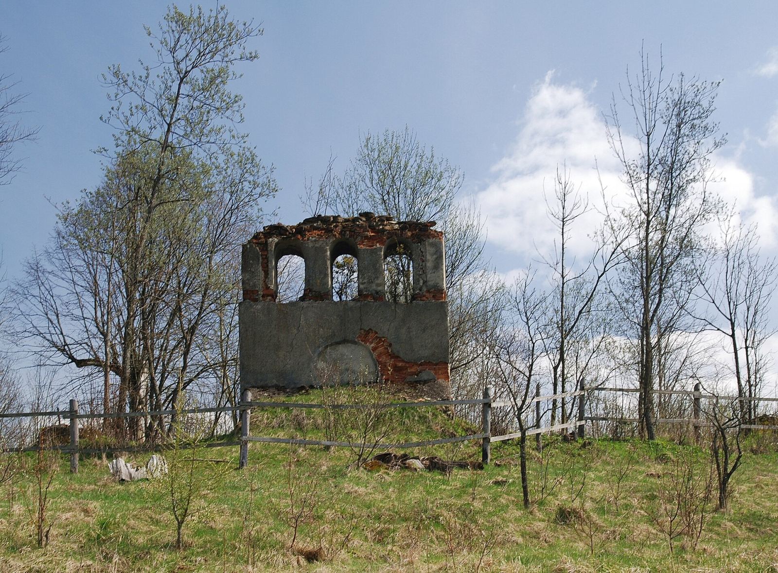Dzwonnica, Lipie