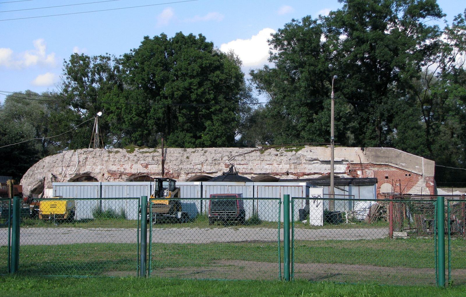 Obwód żelbetonowych stanowisk strzeleckich z wałem ziemnym, Wrocław