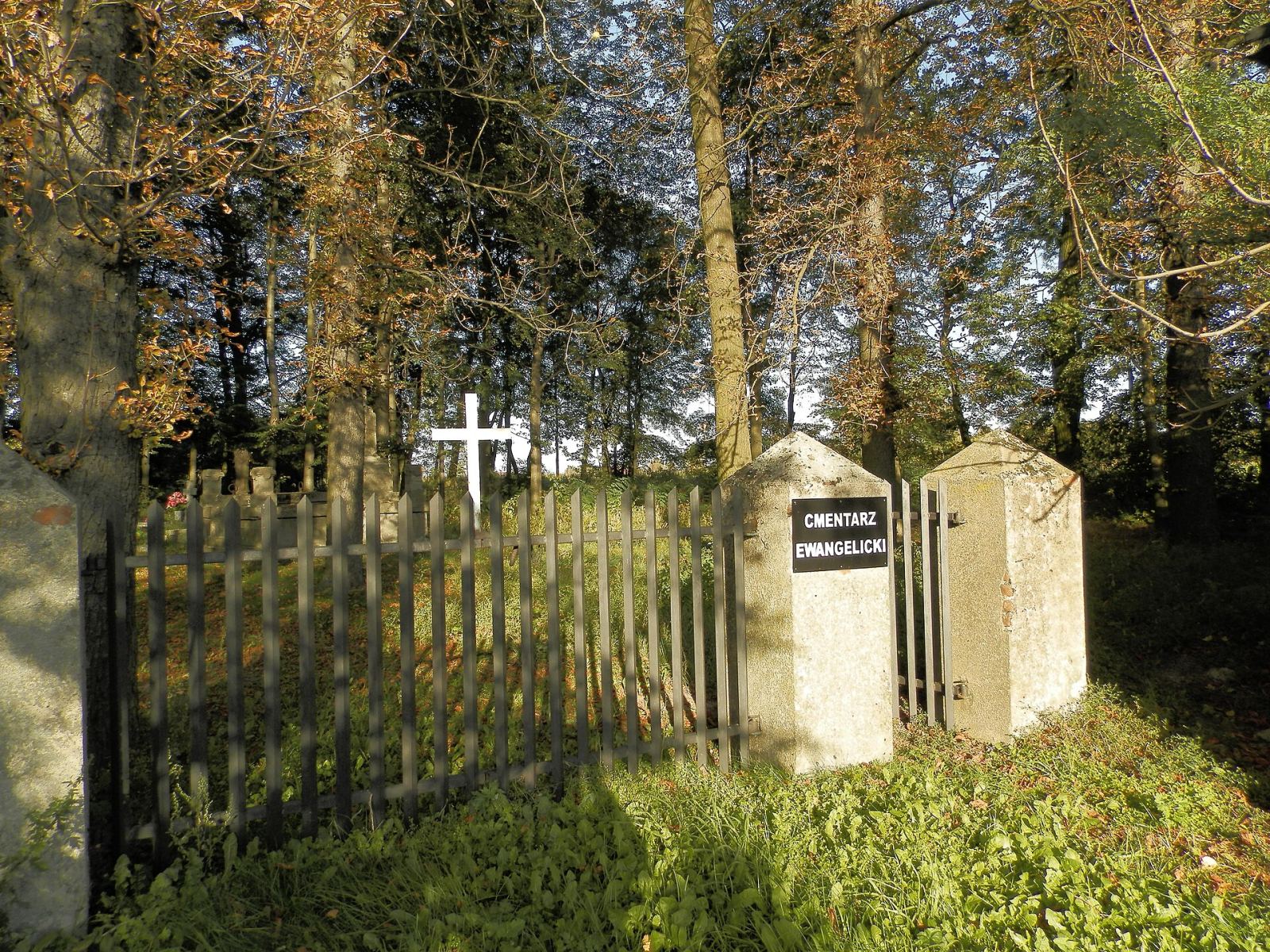 Cmentarz ewangelicko-augsburski, Bierzwienna Długa