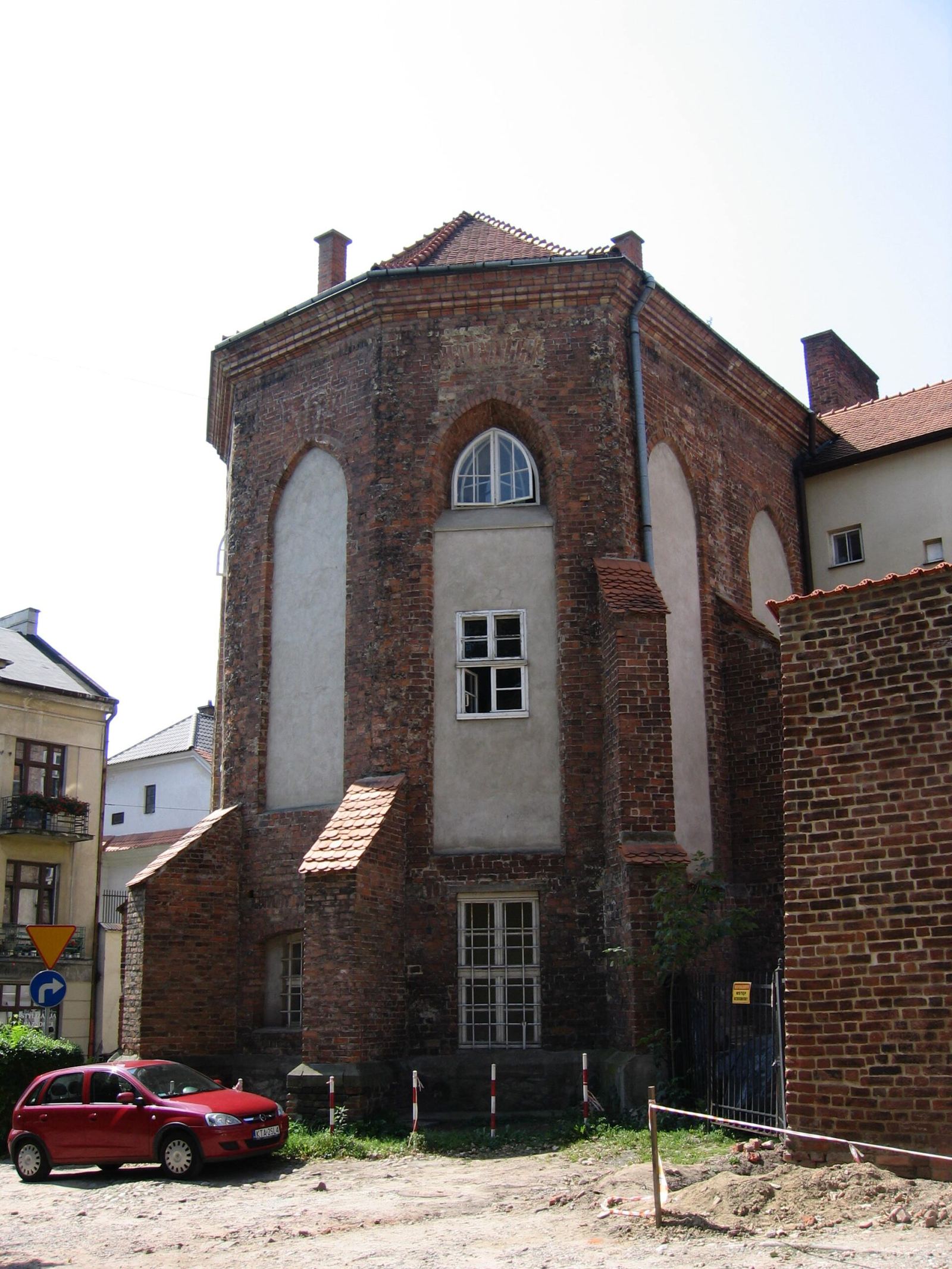 Kościół pw. Matki Boskiej Śnieżnej, ob. polskokatolicki pw. Podwyższenia Krzyża, Tarnów