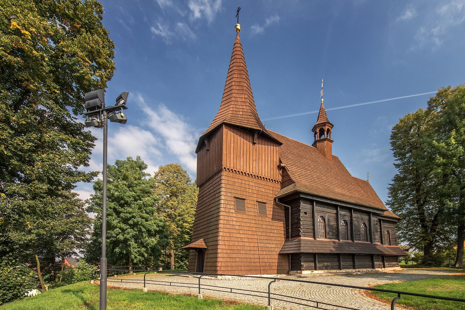 Kościół pw. św. Michała Archanioła, Żernica