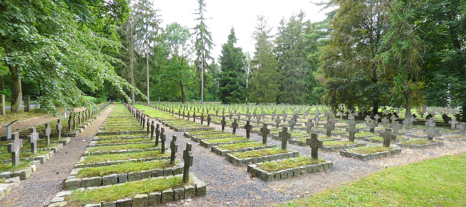 Stary Cmentarz Jeniecki, Łambinowice