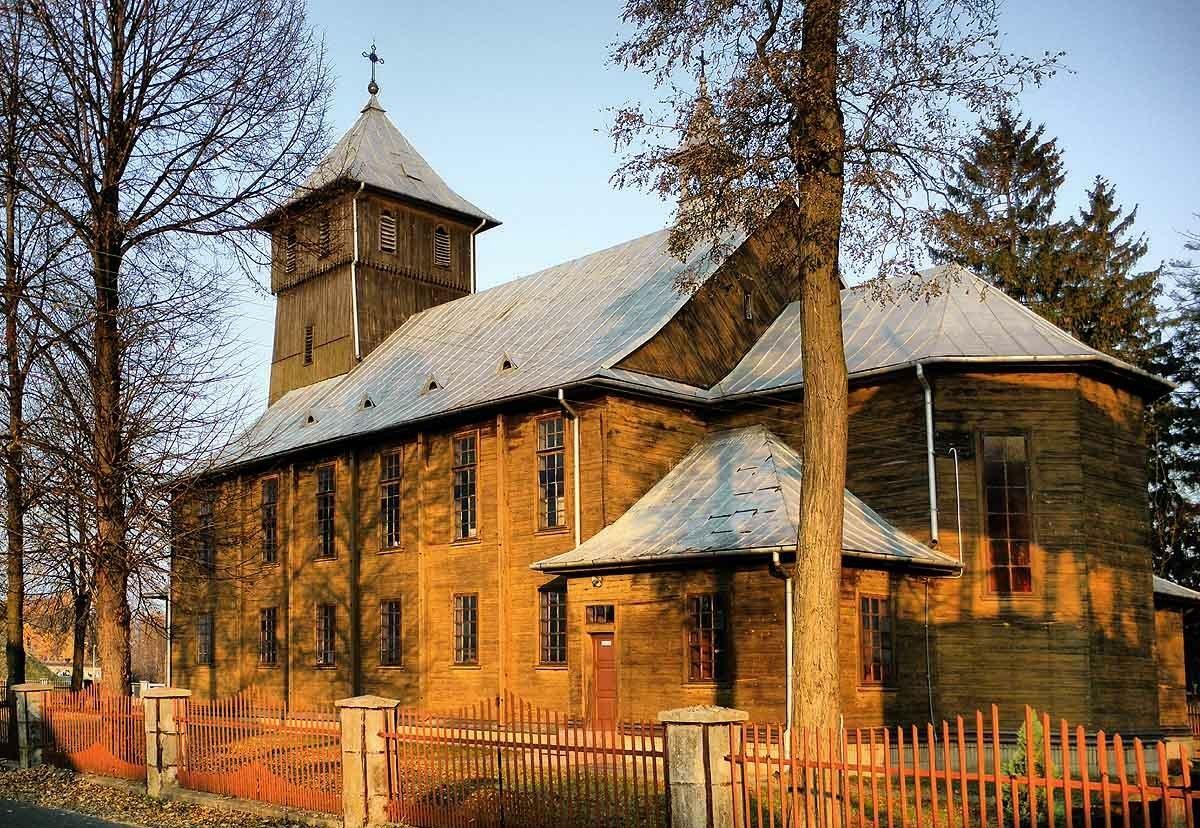 Kościół parafialny pw. św. Teresy od Dzieciątka Jezus, Dobieszyn