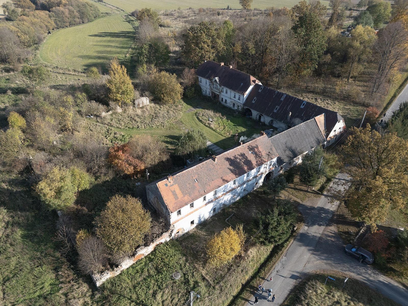 Zespół dworsko-folwarczny, Starków