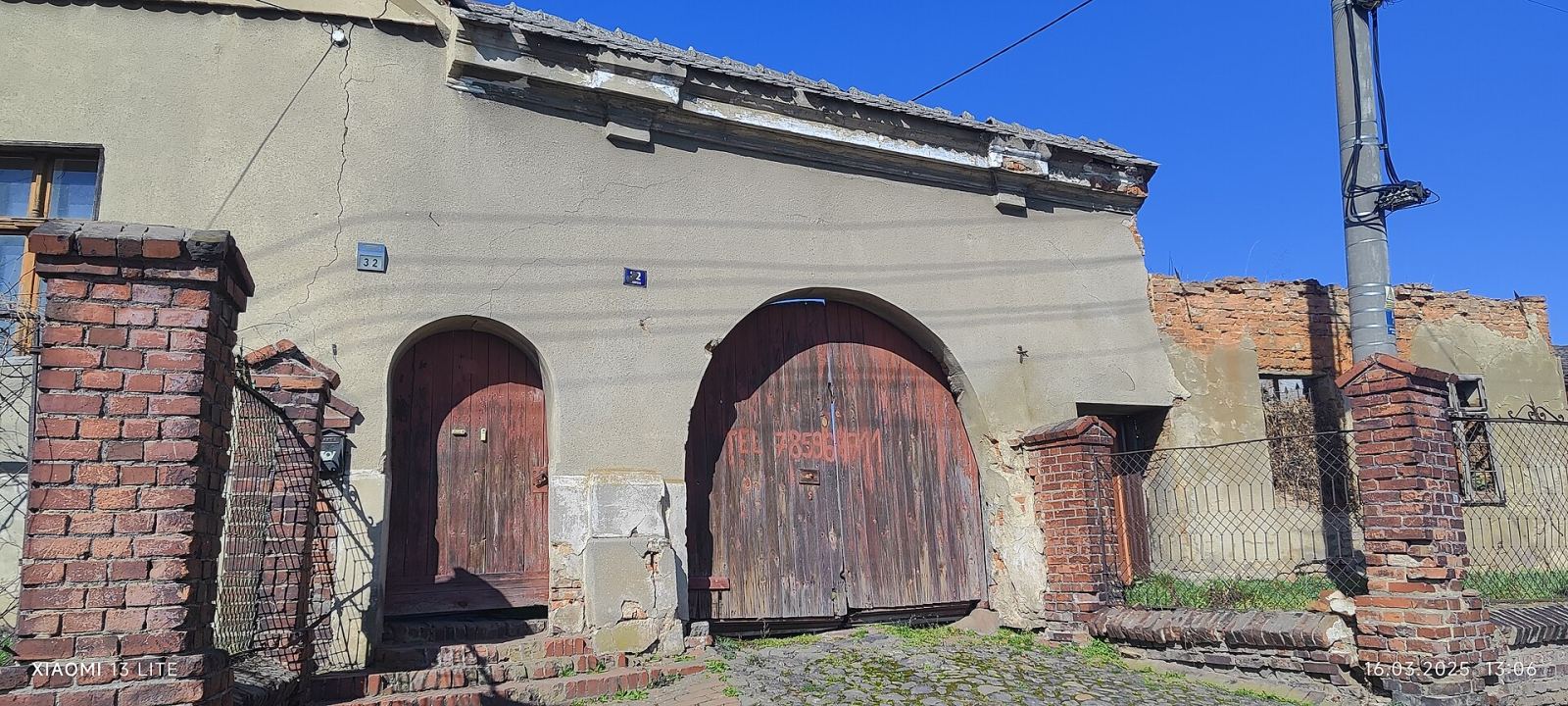 Ogrodzenie z bramą i 2 furtami, Kietrz
