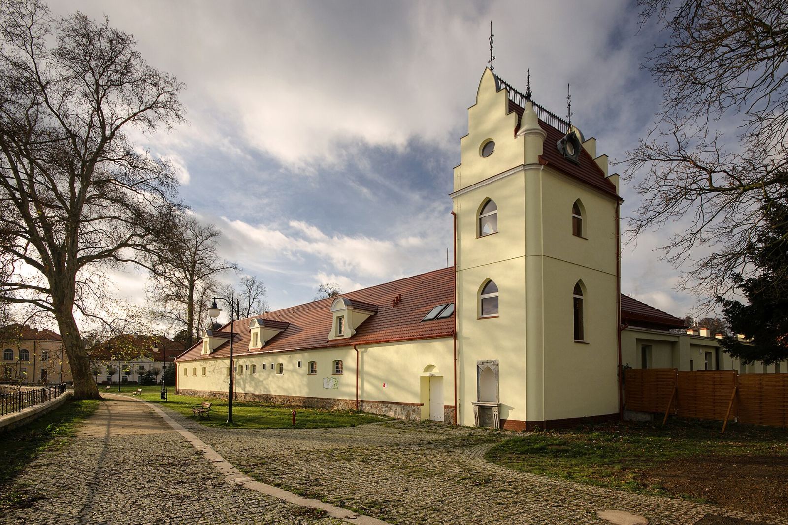Wozownia z wieżą, Brzeg Dolny