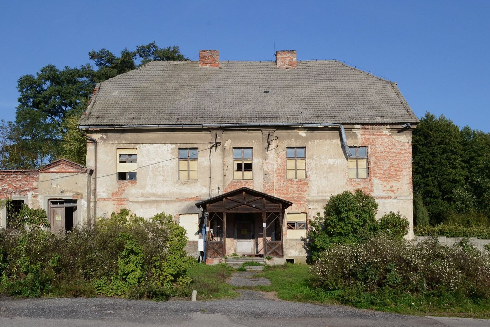 Dwór, Lyski